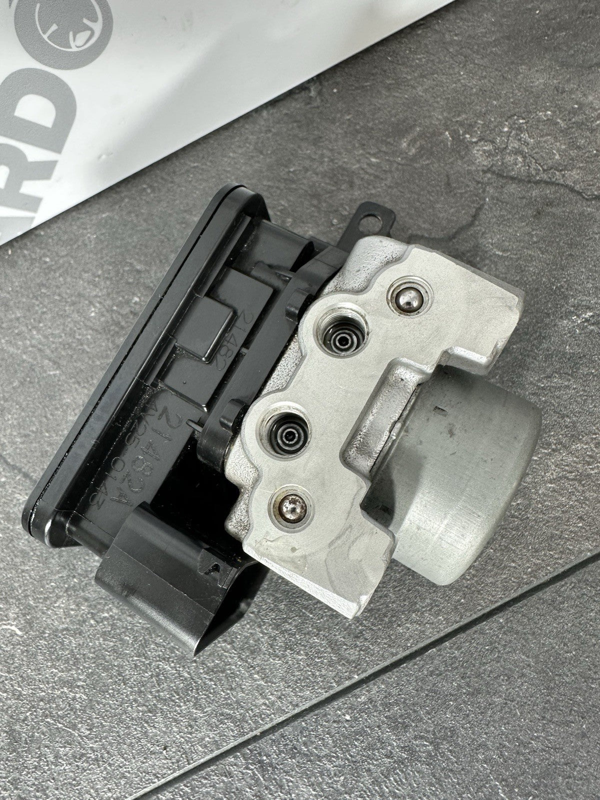 Triumph Street Triple 675 R 2015 ABS Pump Module Brake Pump 2013-2016 16470m