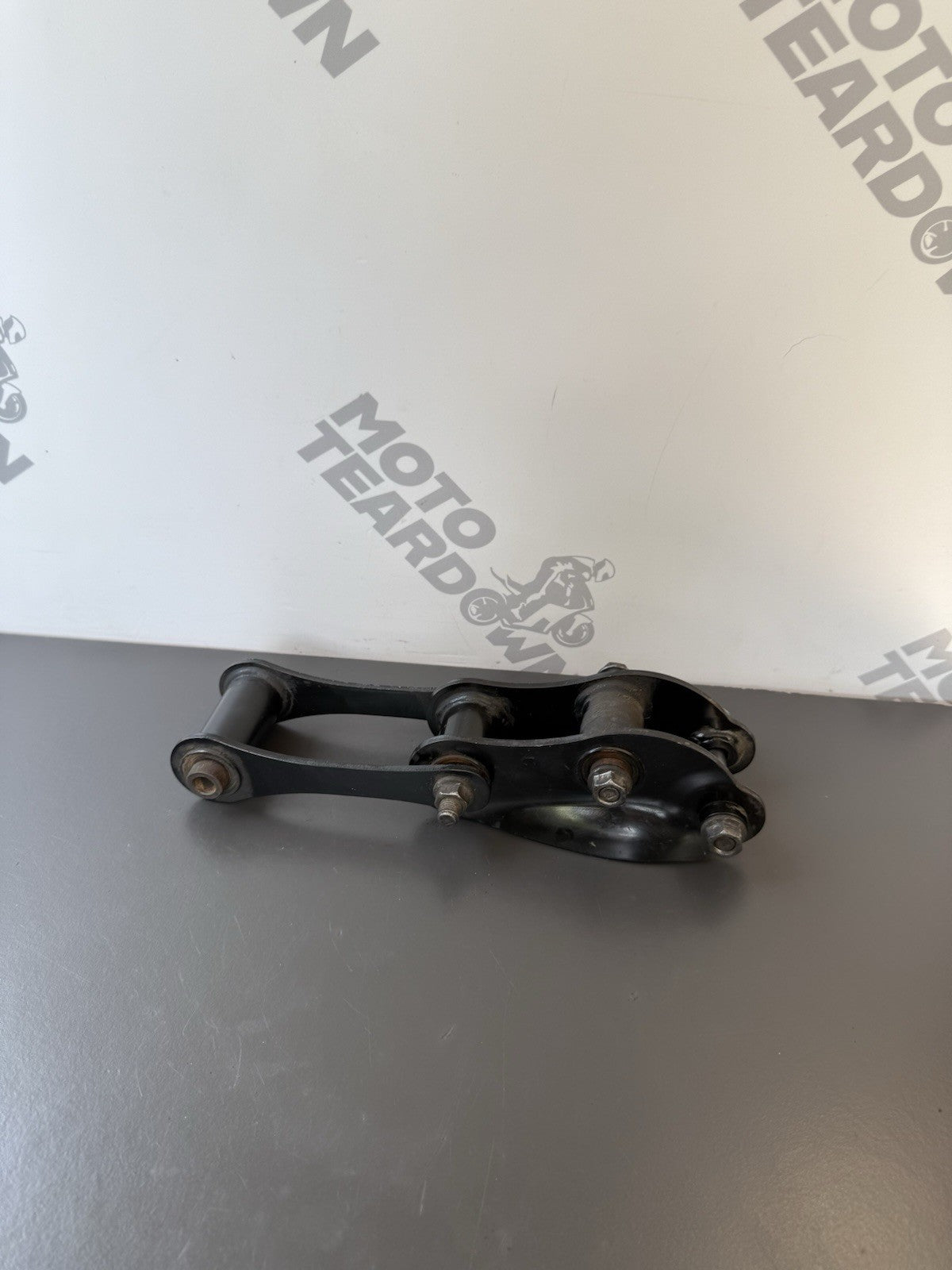 Triumph Trident 660 Rear Shock Swingarm Linkage Rear Shock Linkage 2021-2024 OEM
