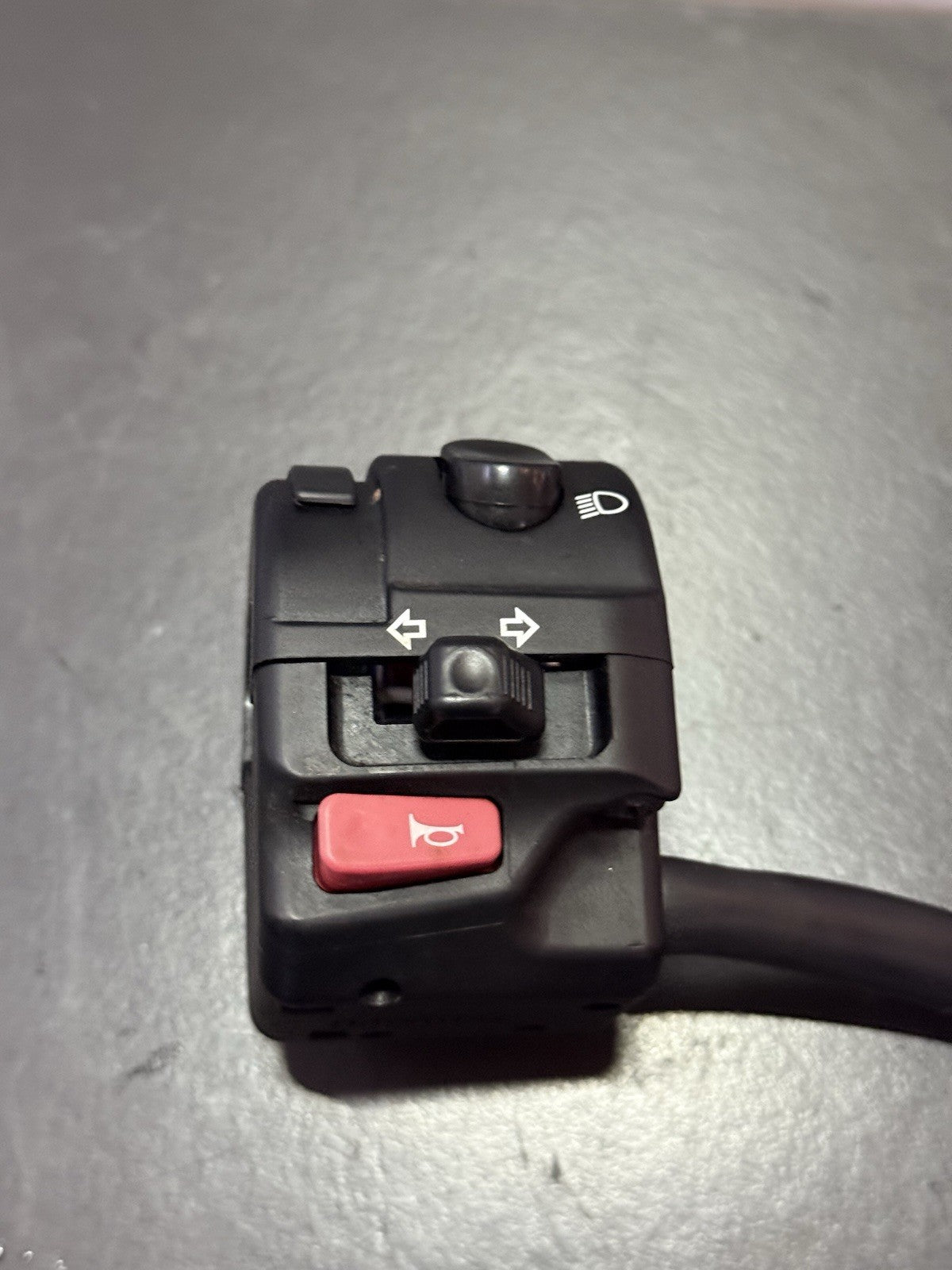 eecb6f2e-70c8-4c88-81f5-4b8025d777b8