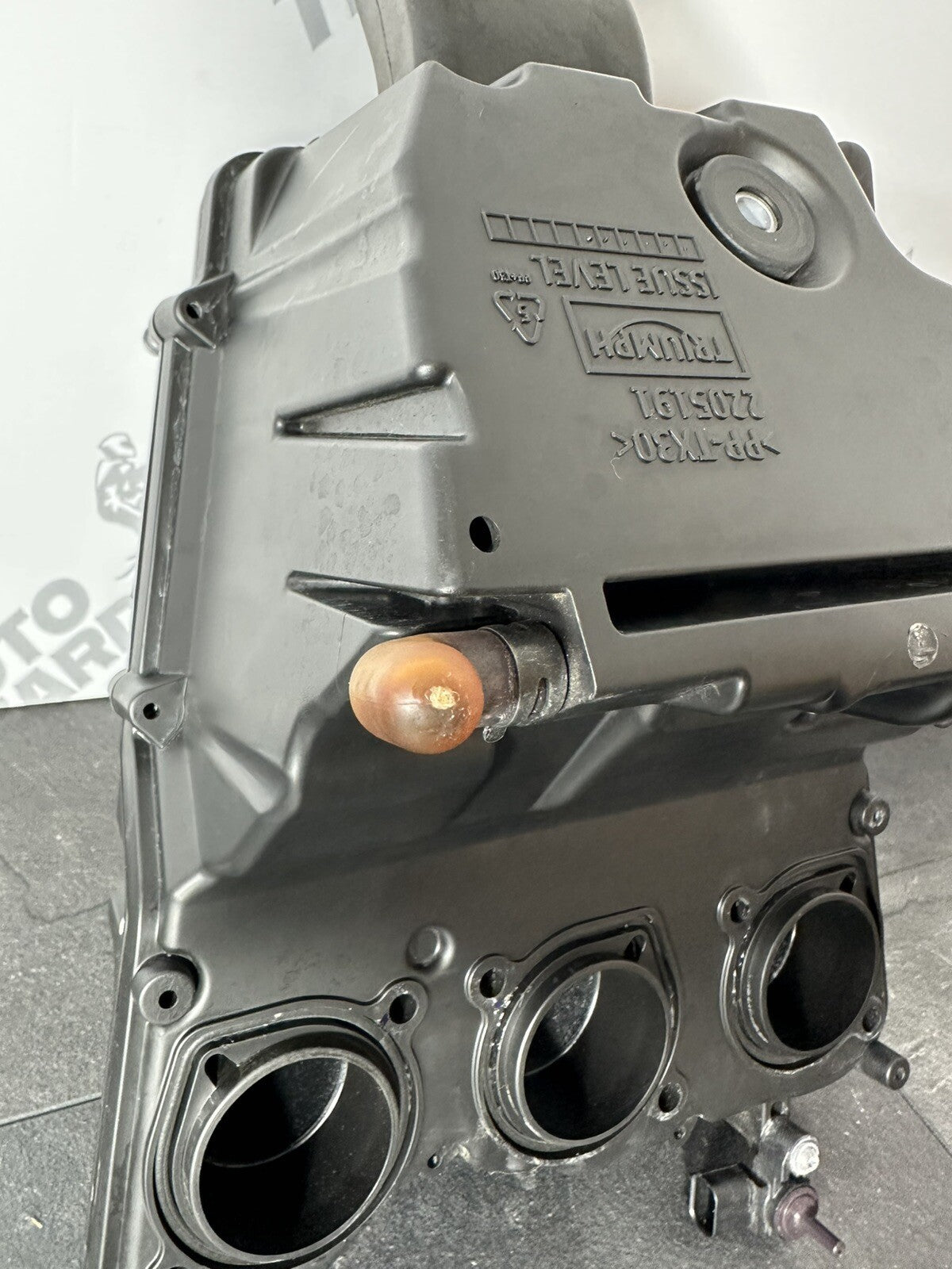 Triumph TIGER 900 GT PRO 2022 Airbox Air Filter Housing 6337 Miles 2020-2023