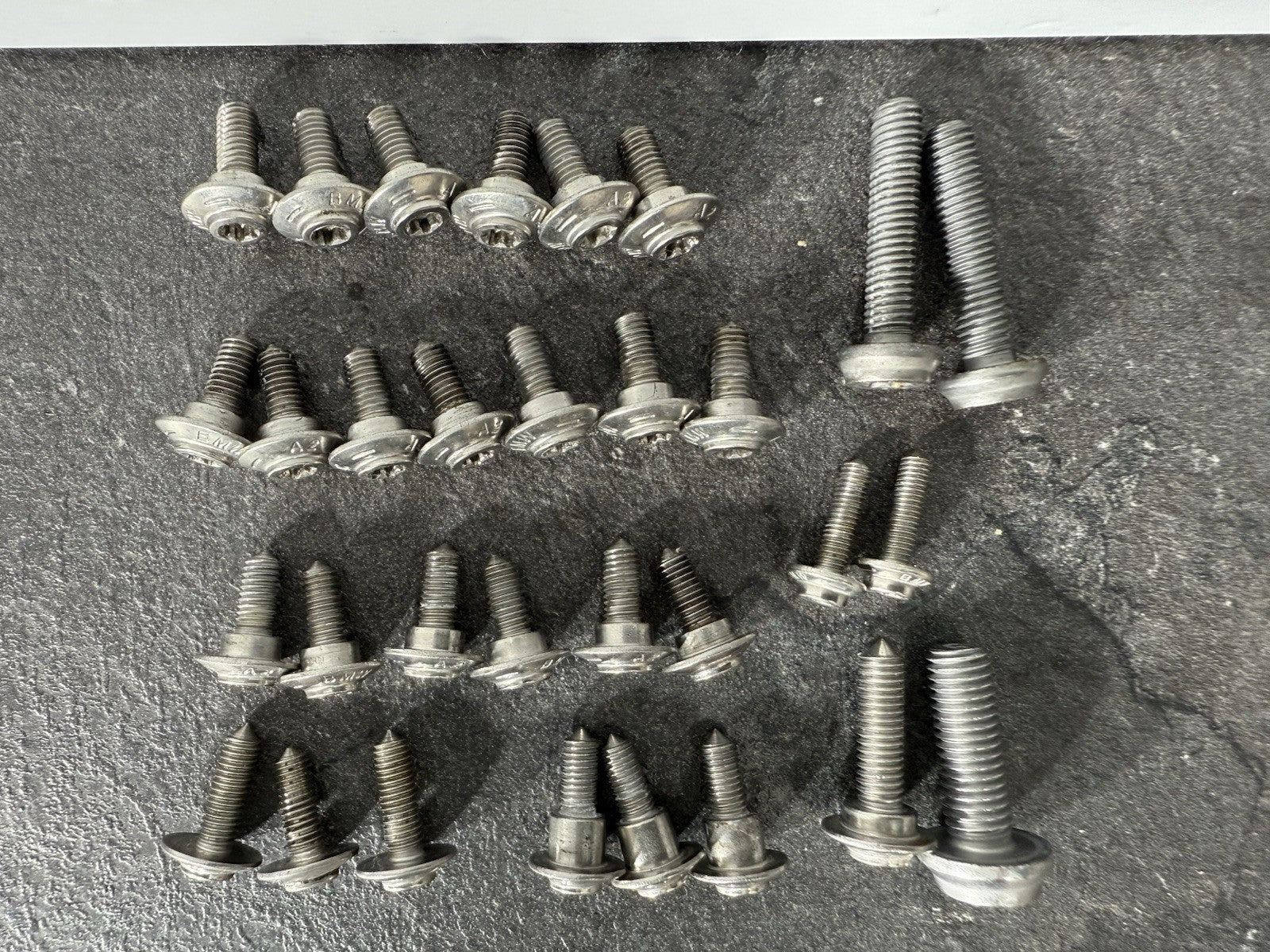 2a2b5d63-1ca7-4ec3-b262-ef0c0da1e6c3