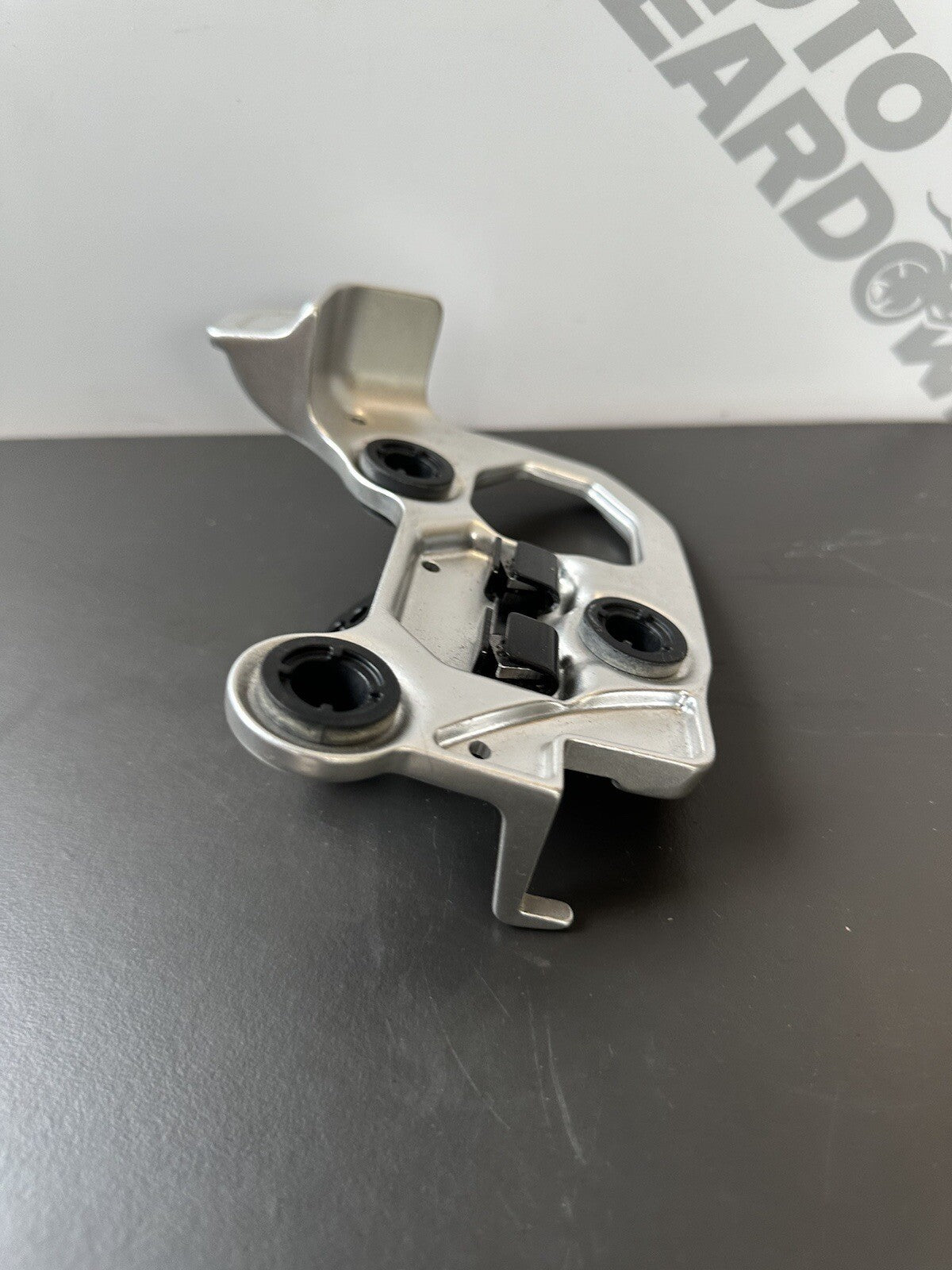 Triumph Street Triple 765 RS Speedo Bracket Clock Bracket Dash Mount Pivot 2017-