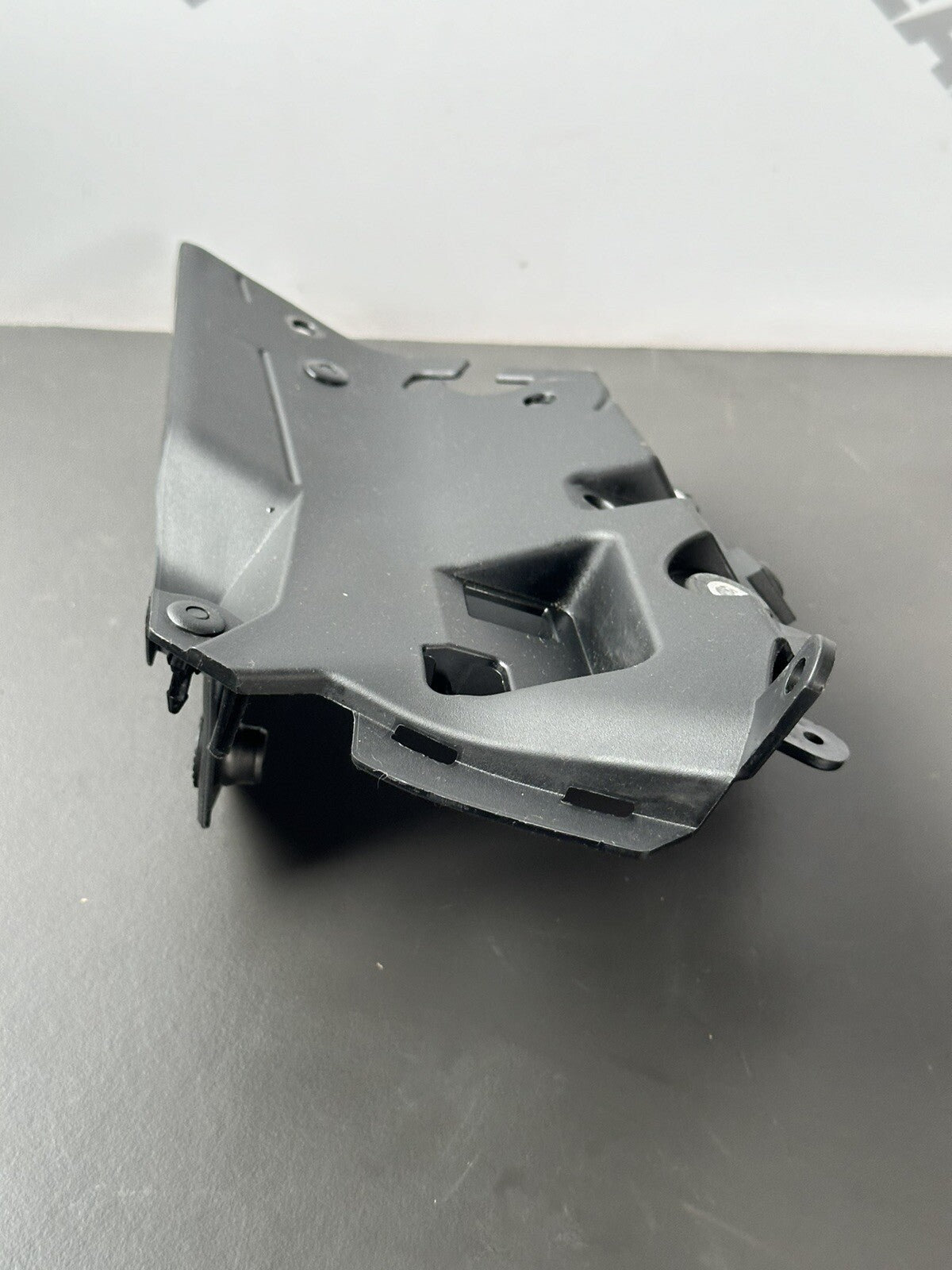 Yamaha MT09 ABS Front Left Side Fuel Tank Infill Fairing BS2-2172E-00 2017-2020