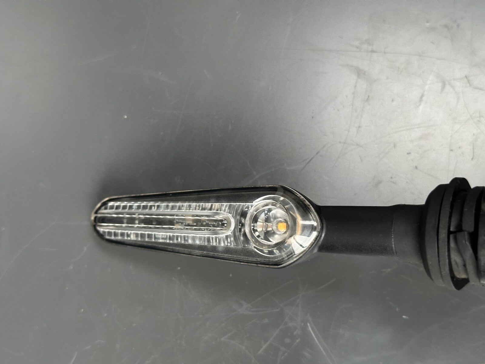 Yamaha Yzf R7 Yzf690 2022 - 2023 Rear Left Side Indicator Rear Left Indicator