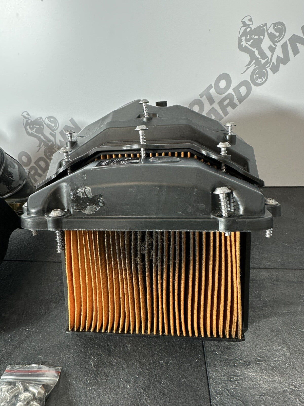 Triumph TIGER 900 GT PRO 2022 Airbox Air Filter Housing 6337 Miles 2020-2023