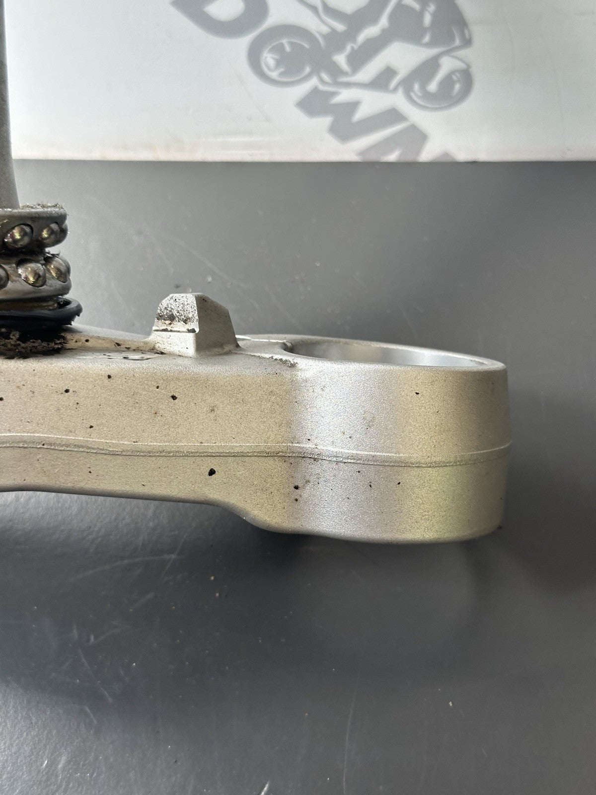 TRIUMPH STREET TRIPLE 675R Lower Yoke Bottom Clamp Lower Fork Clamp - T2044131