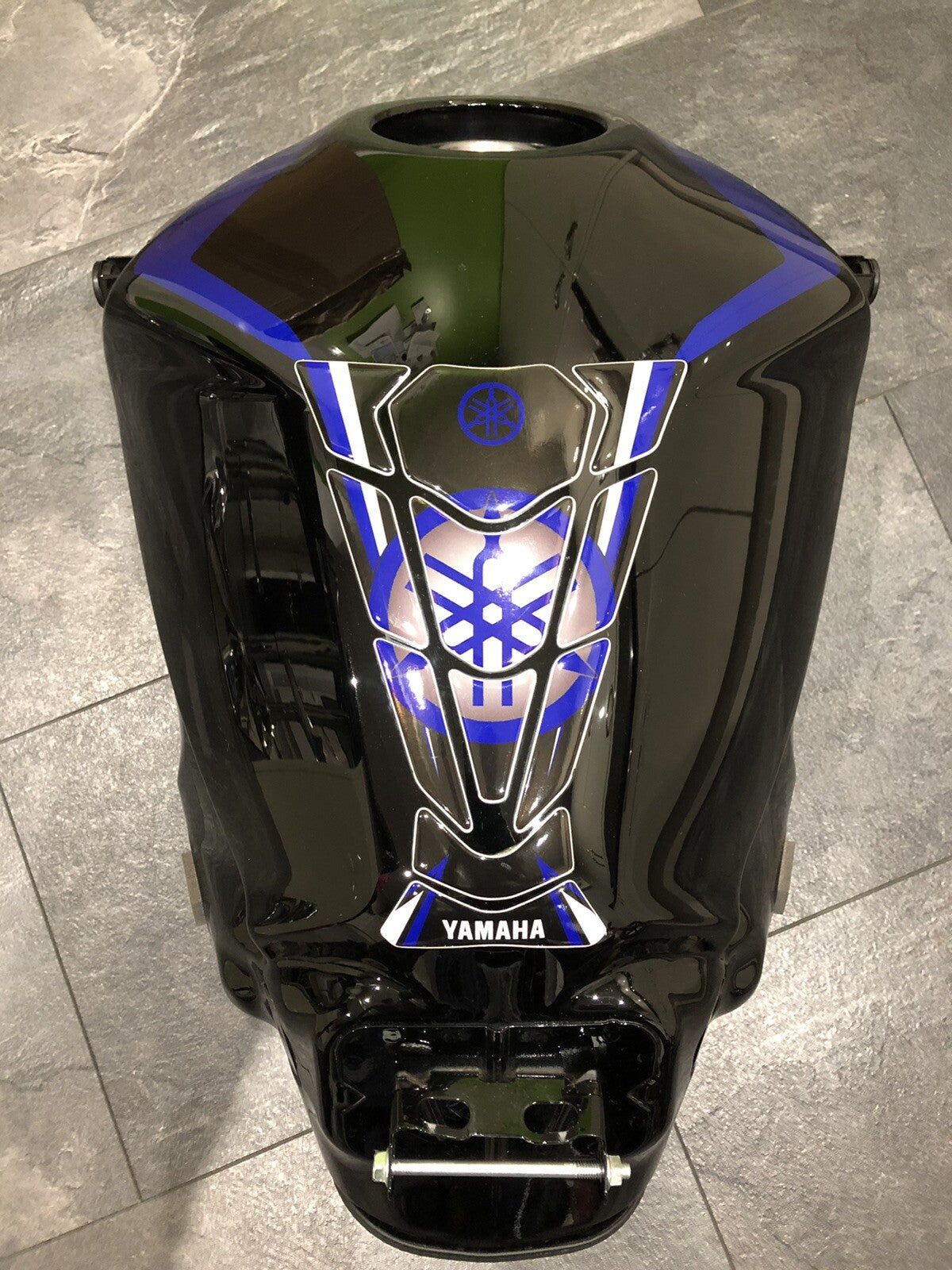 Yamaha MT10 SP 2018 Fuel Tank Petrol Tank Only 5800 Miles OEM *UK ONLY*