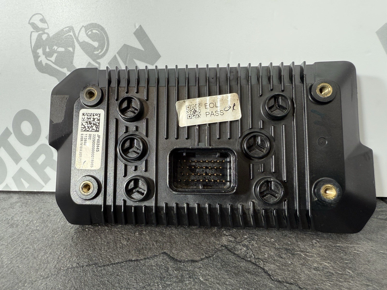 358560e9-31f2-43b4-a2d2-9333532f1d7a