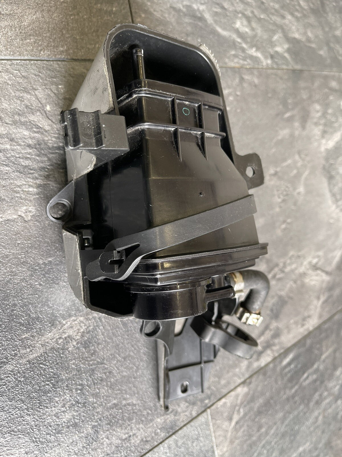 Ducati Streetfighter 1100 V4S 2020 EVAP Canister Filter Holder 4645m 2021 V4 OEM