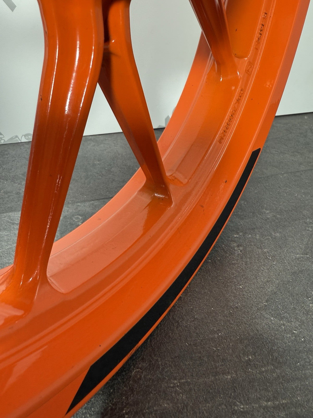 d4127d44-6a8d-48fc-98cb-0c4213b48e54