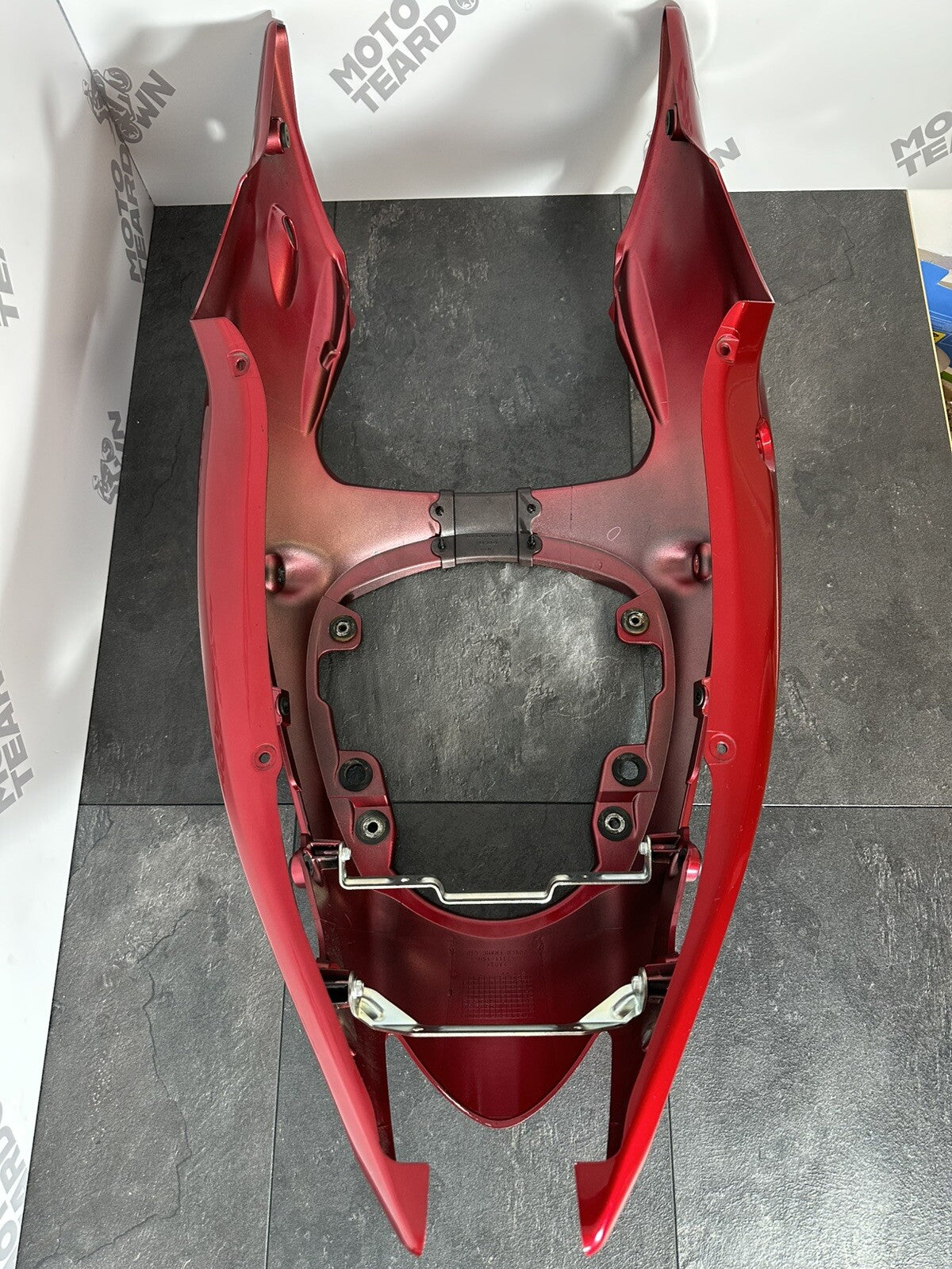Suzuki GSXR 1300 2016 HAYABUSA Rear Tail Fairing Seat Surround 18408 Miles OEM