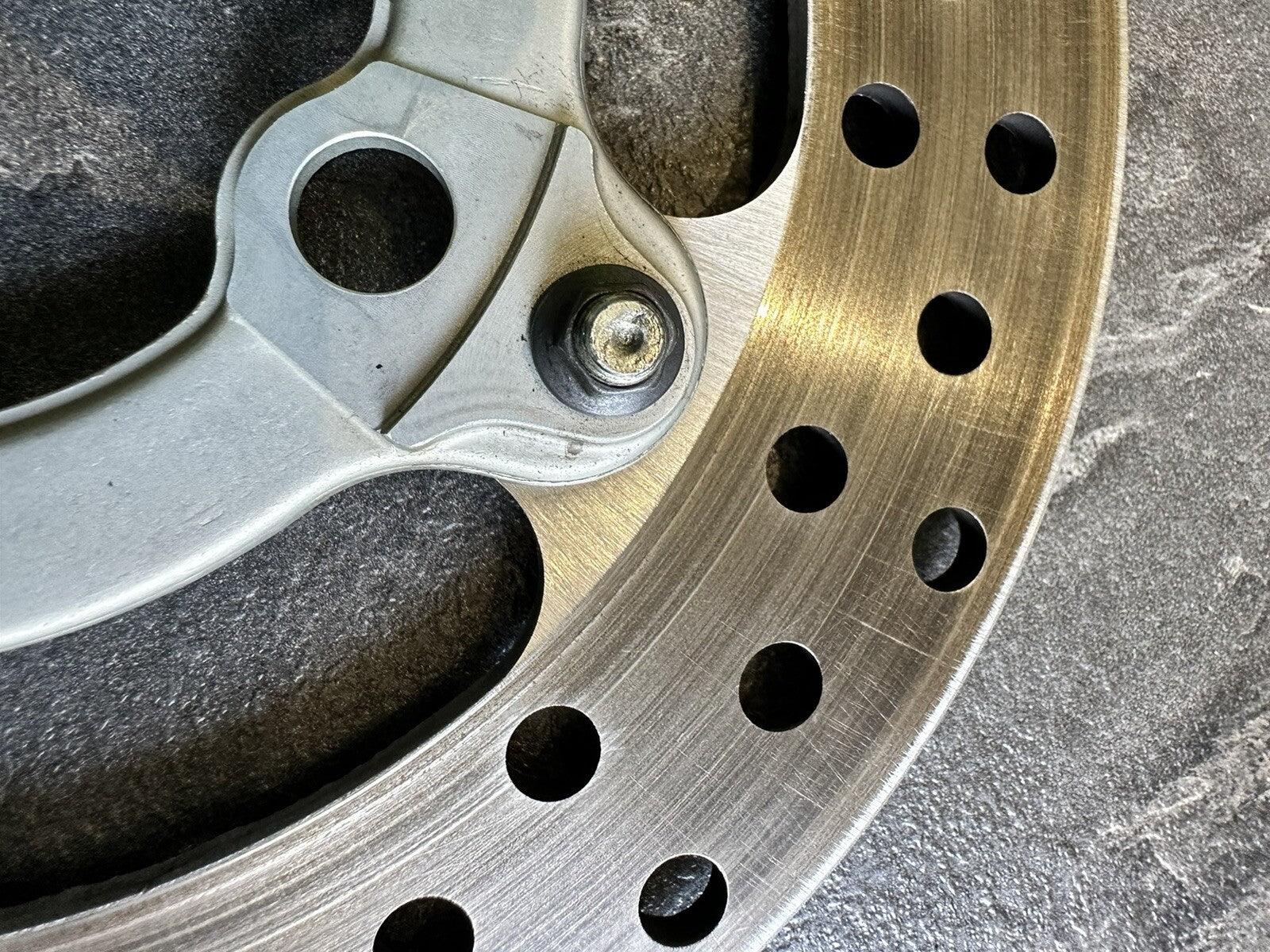 MV AGUSTA Dragster 800 RR LH44 2017 Rear Brake Disc Rotor Carrier Only 274 Miles