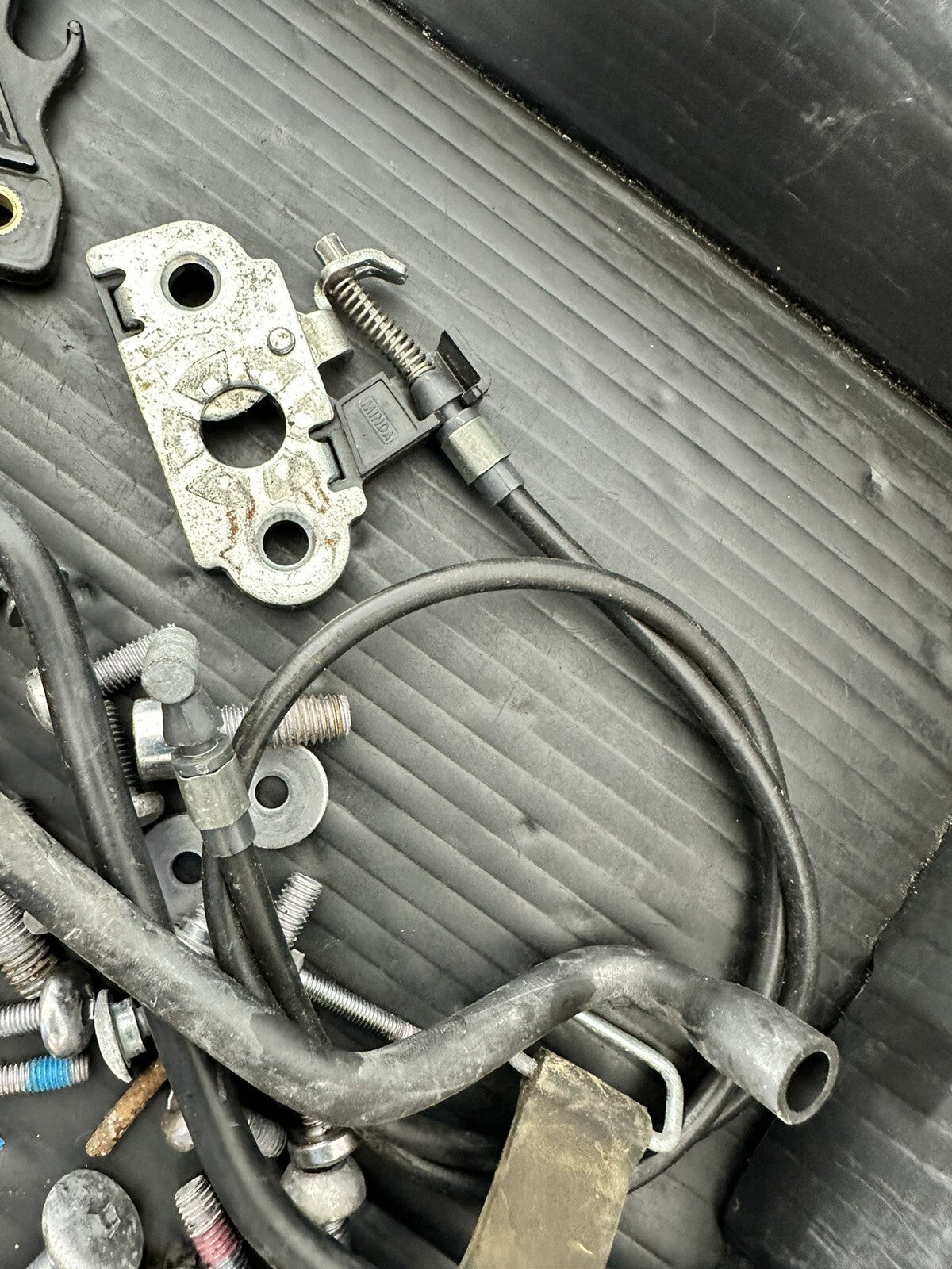 Triumph Trident 660 2022 Job Lot Nuts Bolts Fixings 2962 Mile 2021-2024 OEM