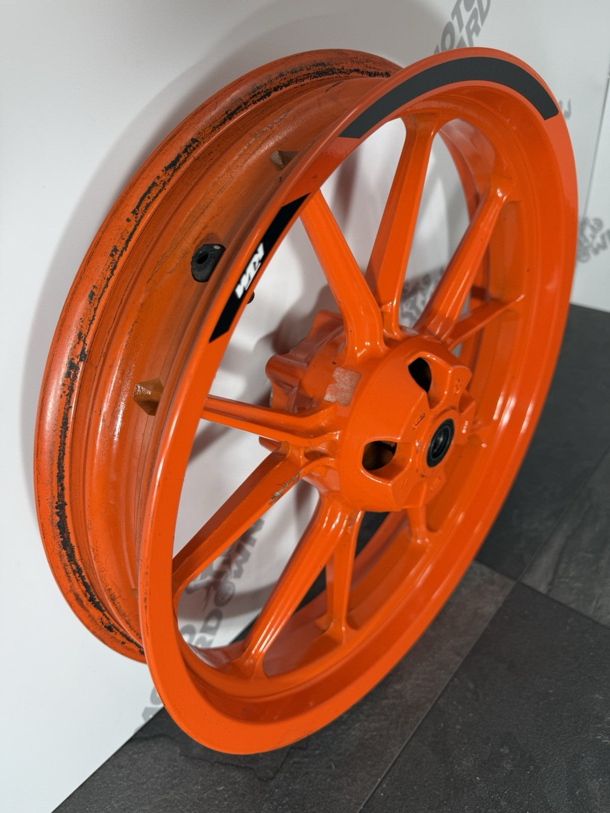 3bb80673-059f-471a-8c34-5fc592620f8c