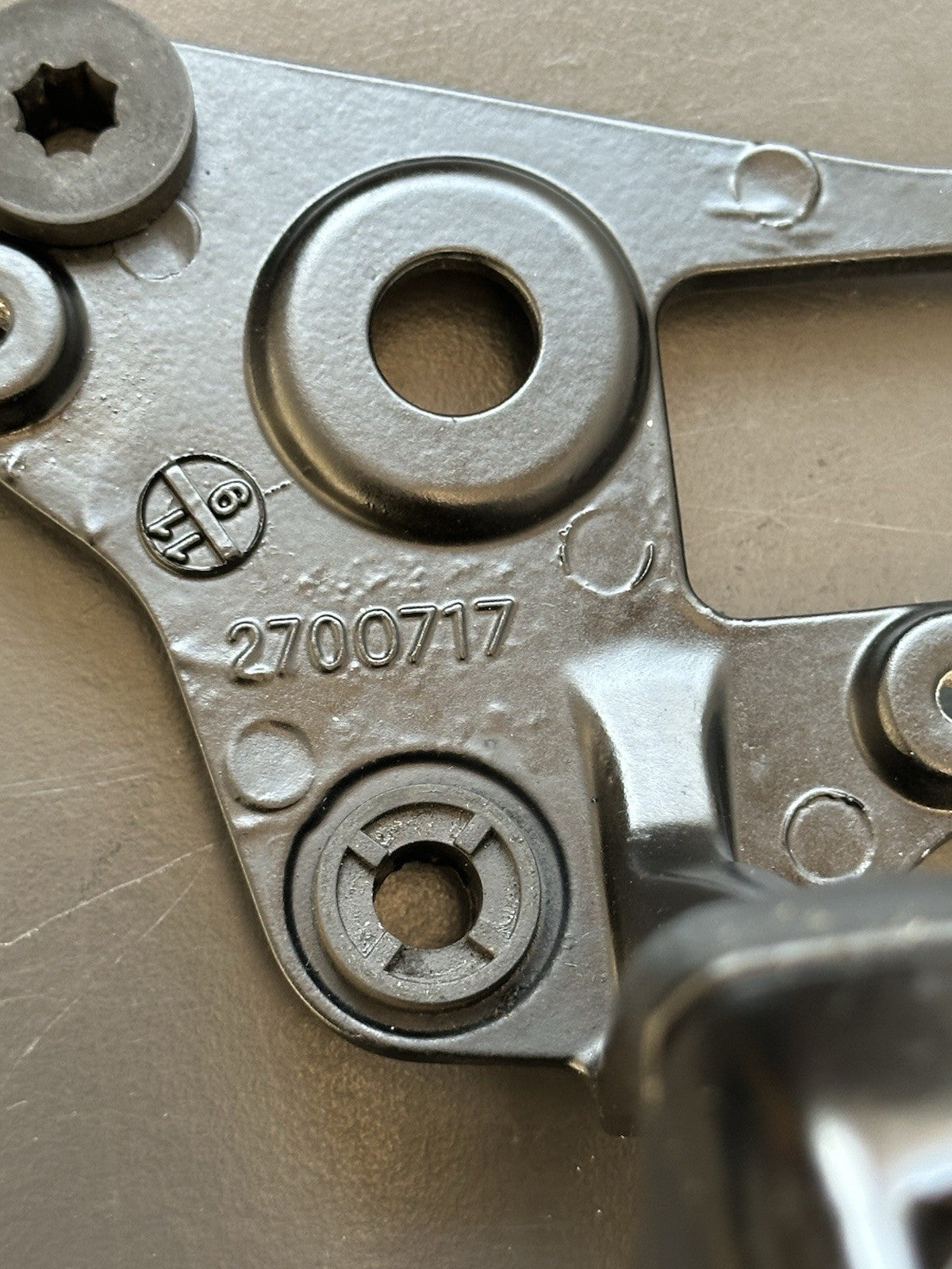 TRIUMPH SPEED TRIPLE 1050 Front Subframe speedo bracket headlight mount 2700717