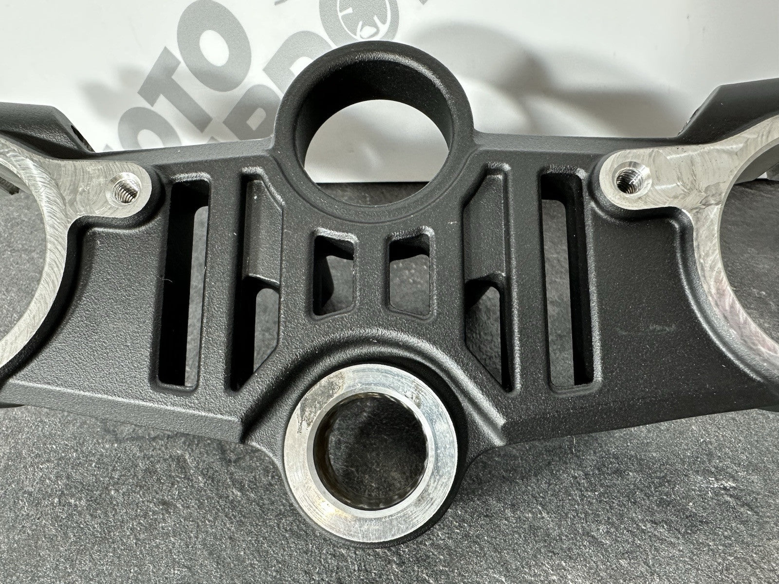 Yamaha R125 R 125 2024 Top Yoke Top Clamp 6890 Miles 2023-2025 OEM