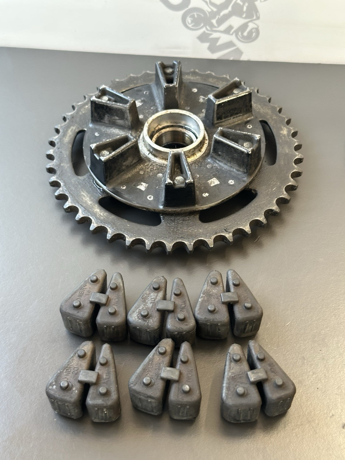 Suzuki GSX-R1000 GSXR 1000 rear sprocket carrier And Cush Drives 2009-2016 OEM