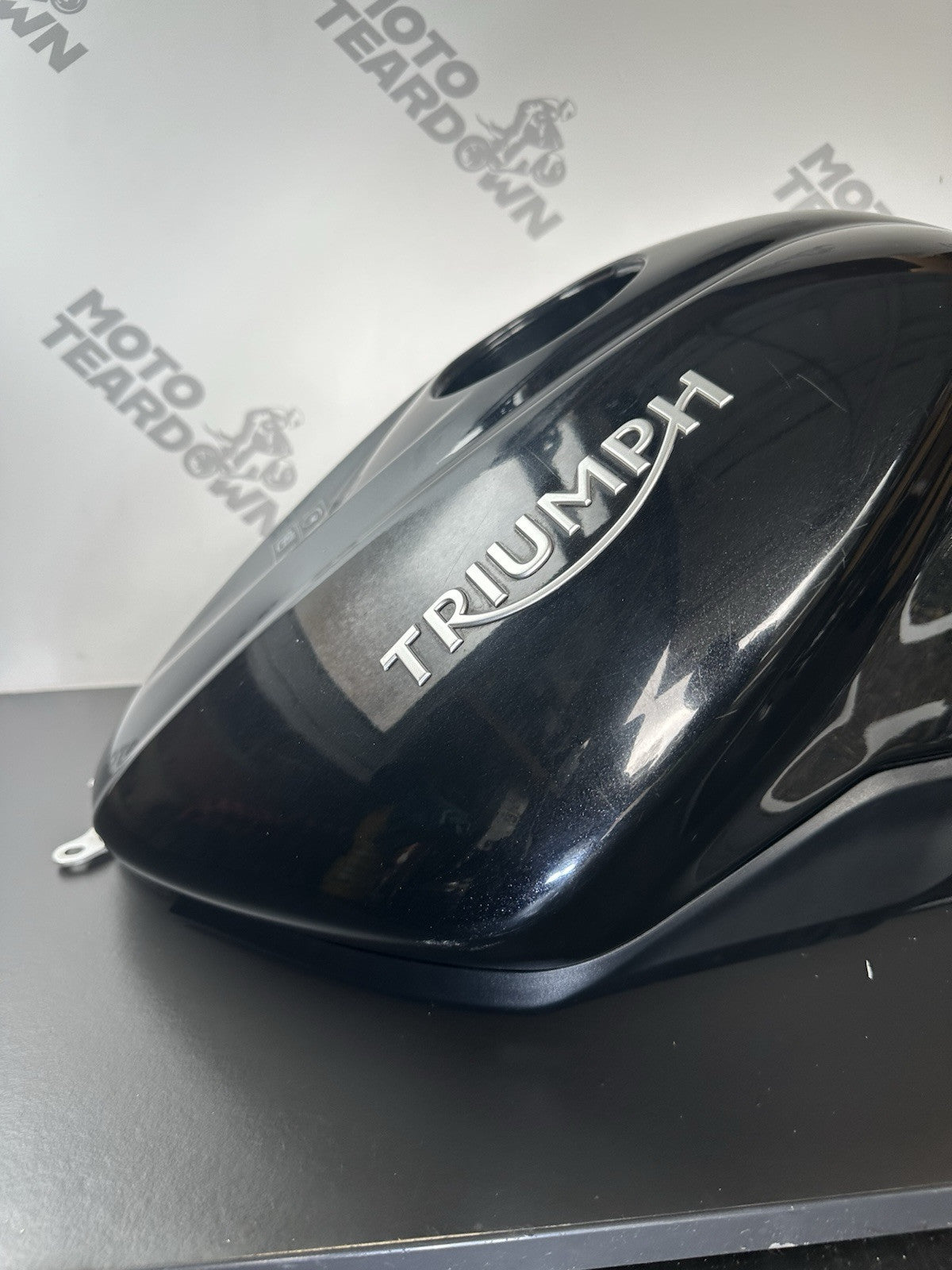 TRIUMPH STREET TRIPLE 675R PETROL TANK FUEL TANK YEAR 2011 OEM 675R Fuel Tank