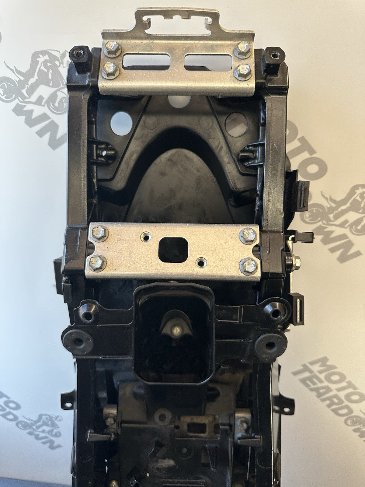 Suzuki GSXR 1000 Rear Subframe & Undertray 2009-2016 OEM 2010 GSXR 1000 Subframe