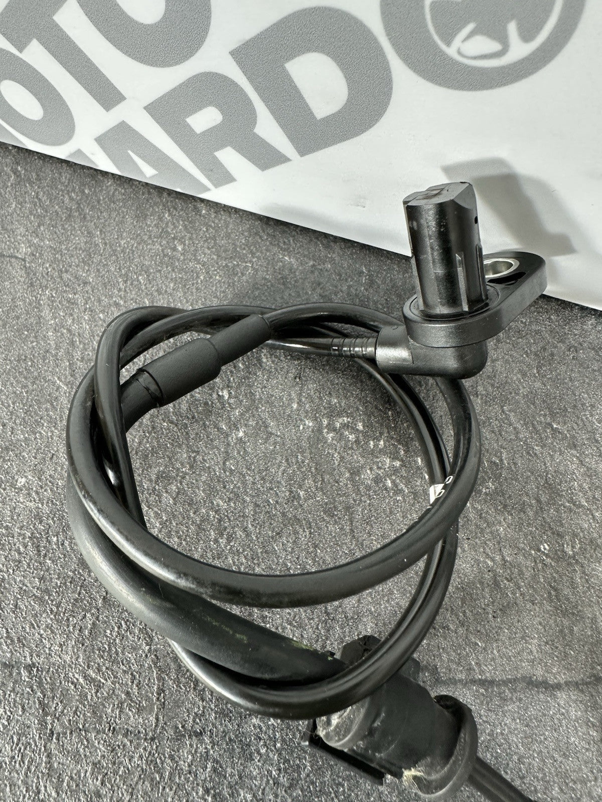 Yamaha R125 R 125 2024 Rear ABS Sensor Speed Sensor 6890 Miles 2023-2025 OEM