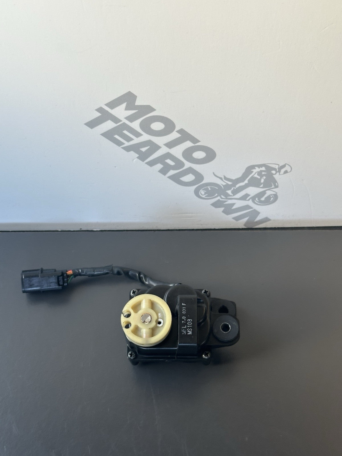Honda CBR1000RR Fireblade exhaust servo actuator 2008-2011 CBR1000RR Actuator