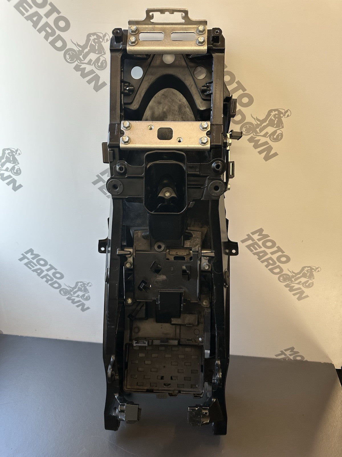 Suzuki GSXR 1000 Rear Subframe & Undertray 2009-2016 OEM 2010 GSXR 1000 Subframe