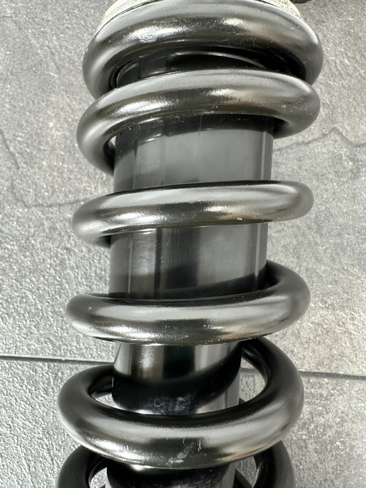 Yamaha R125 R 125 2024 KYB Rear Shock Absorber 6890 Miles 2023-2025 OEM