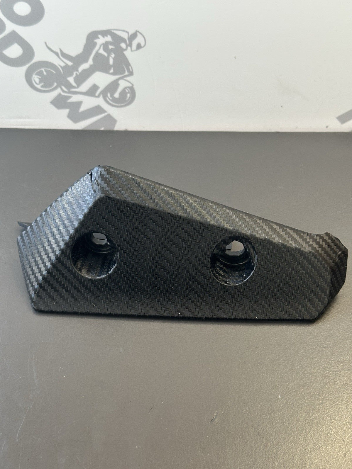 TRIUMPH SPEED TRIPLE 1050 FRONT MUDGUARD SIDE COVER LEFT RIGHT 2306525 2306524