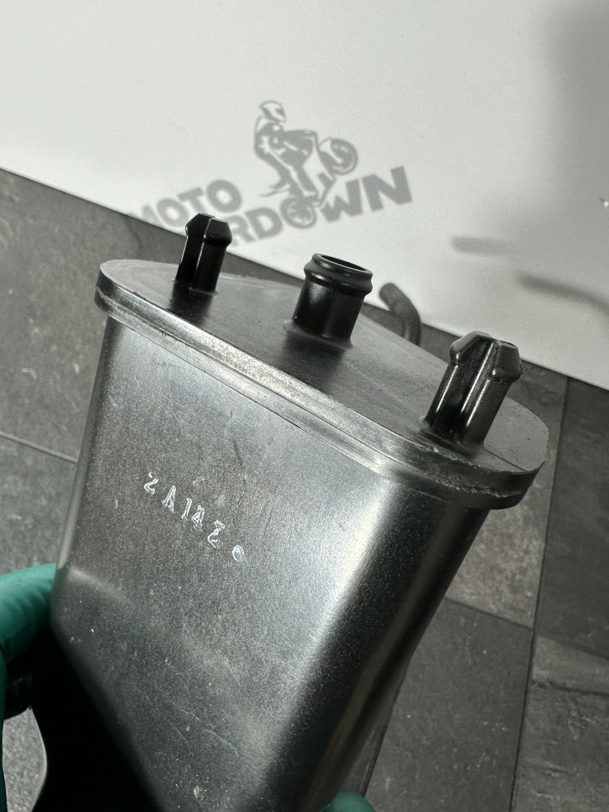 Triumph TIGER 900 GT PRO 2022 EVAP Charcoal Canister 6337 Miles 2020-2023 OEM