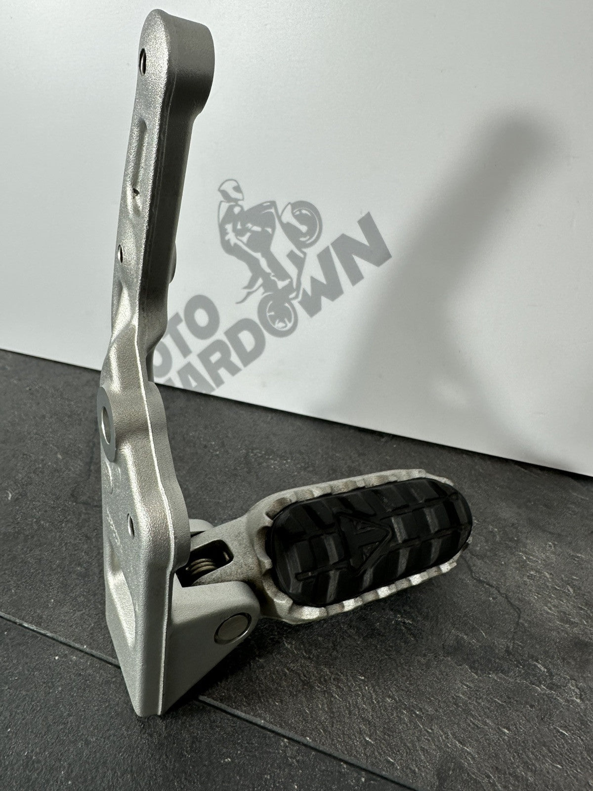 Triumph TIGER 900 GT PRO 2022 Left Footrest Rearset Hanger 6337m 2020-2023 OEM