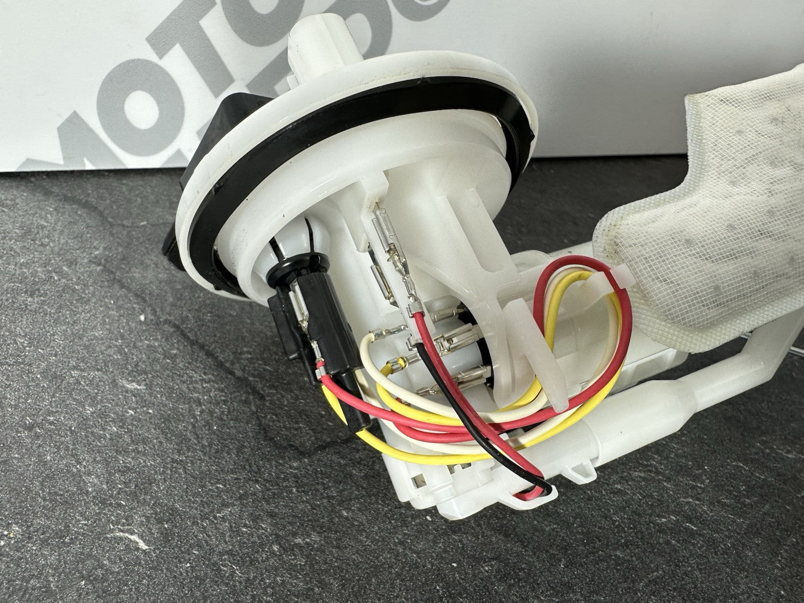 Yamaha R125 R 125 2024 Fuel Pump Petrol Pump Sender 6890 Miles 2023-2025 UK ONLY