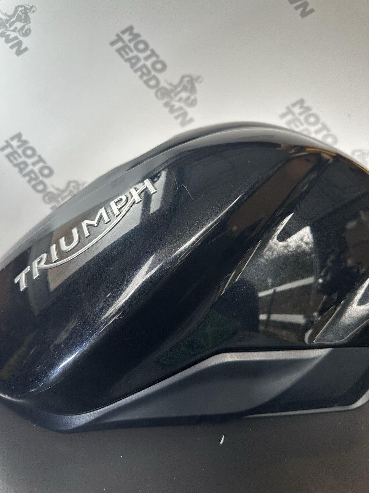 TRIUMPH STREET TRIPLE 675R PETROL TANK FUEL TANK YEAR 2011 OEM 675R Fuel Tank