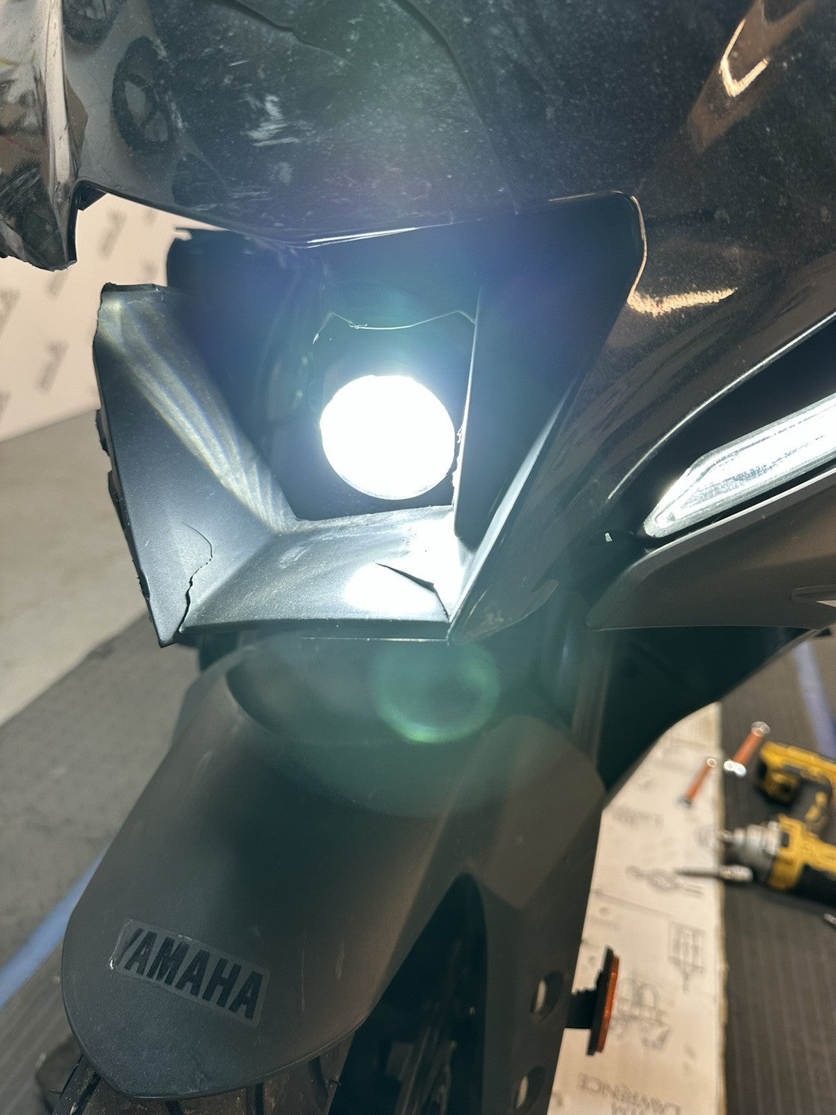 Yamaha R125 R 125 2024 Front Light Main Beam Headlight 6890 Miles 2023-2025 OEM
