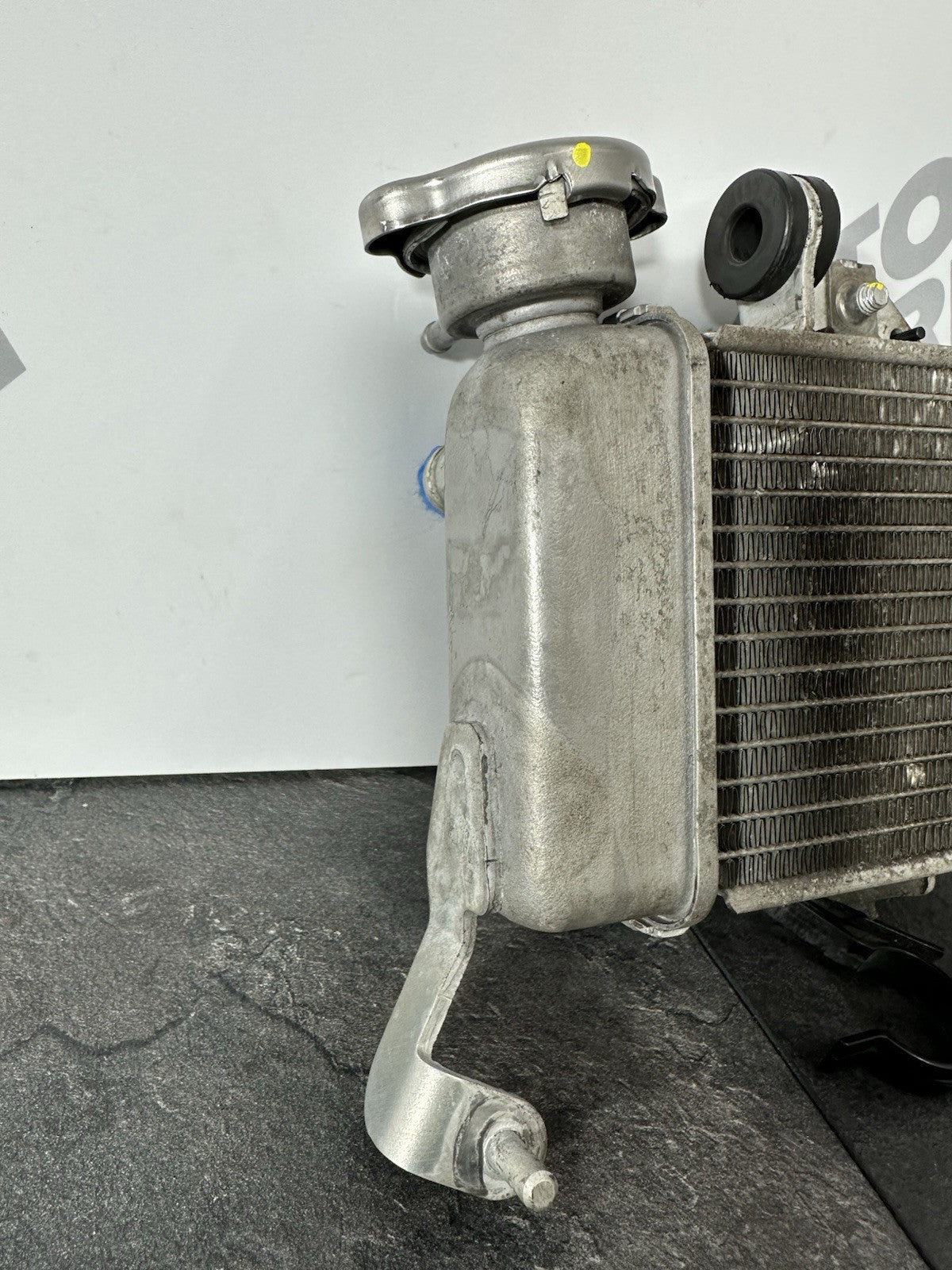 Yamaha R125 R 125 2024 Radiator & Fan Assembly Cooling Rad 6890 Miles 2023-2025