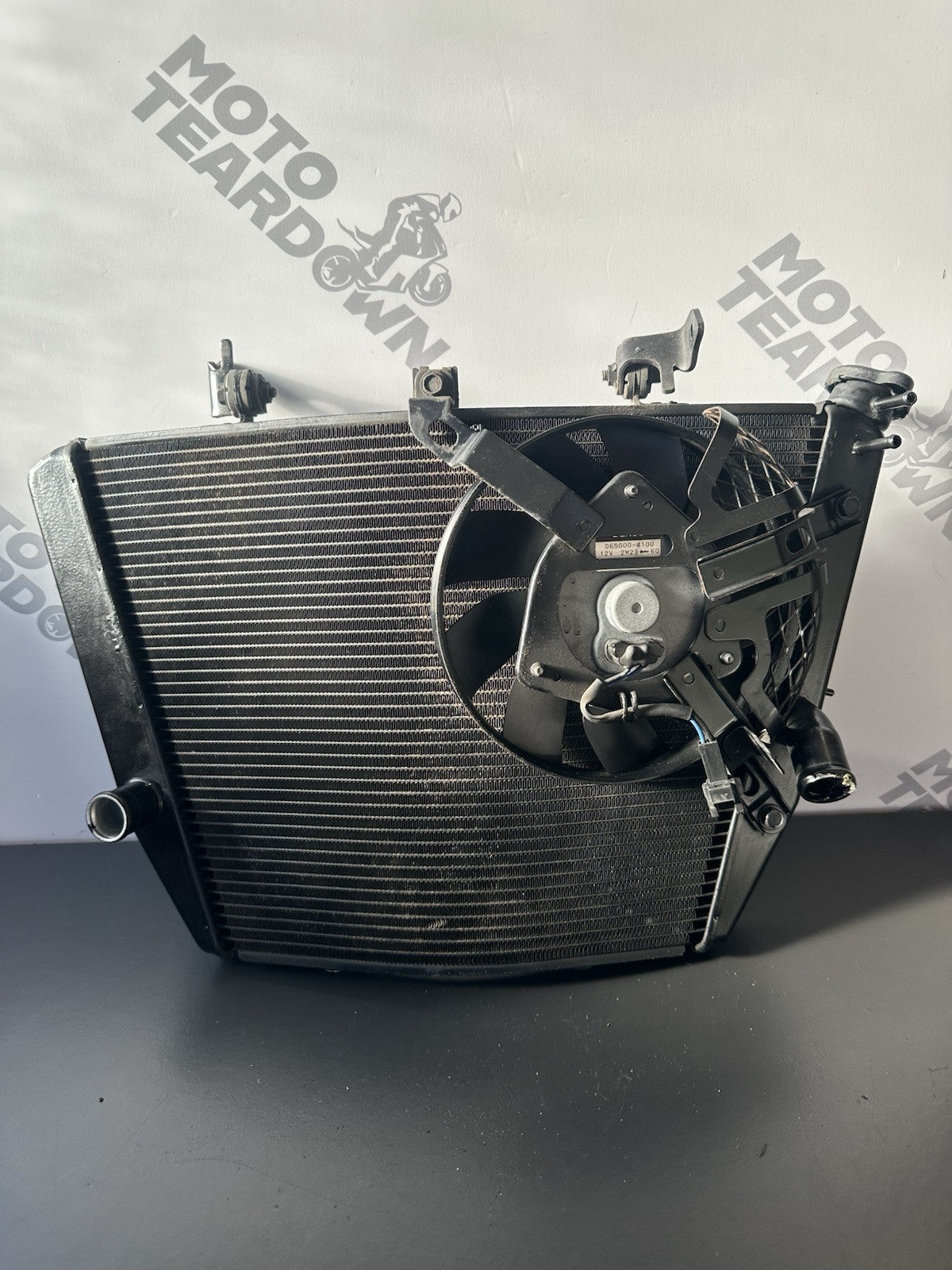 Suzuki GSXR 1000 Radiator Coolant Rad 2009-2016 OEM GSXR 1000 Radiator And Fan