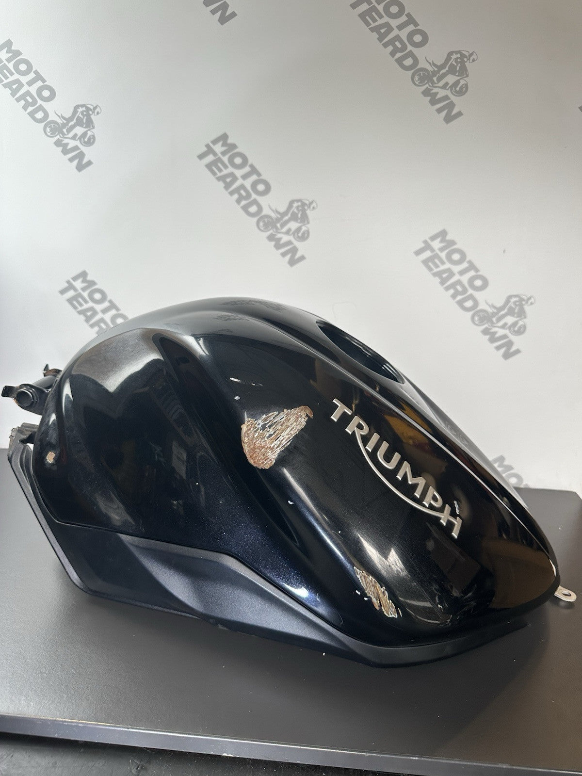 TRIUMPH STREET TRIPLE 675R PETROL TANK FUEL TANK YEAR 2011 OEM 675R Fuel Tank