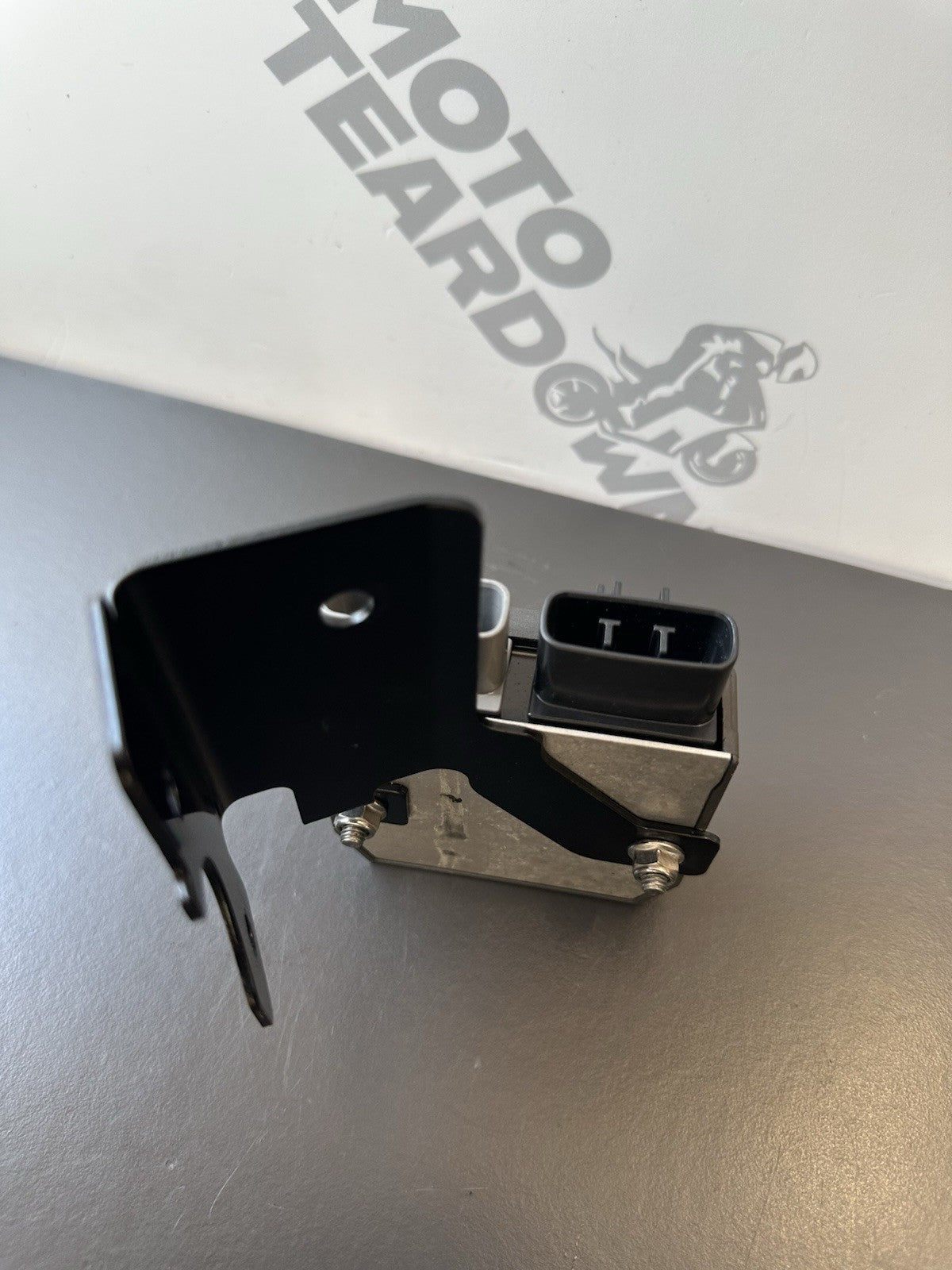 TRIUMPH SPEED TRIPLE 1050 Regulator Recitfier 2011 - 2015 1050 Regulator OEM