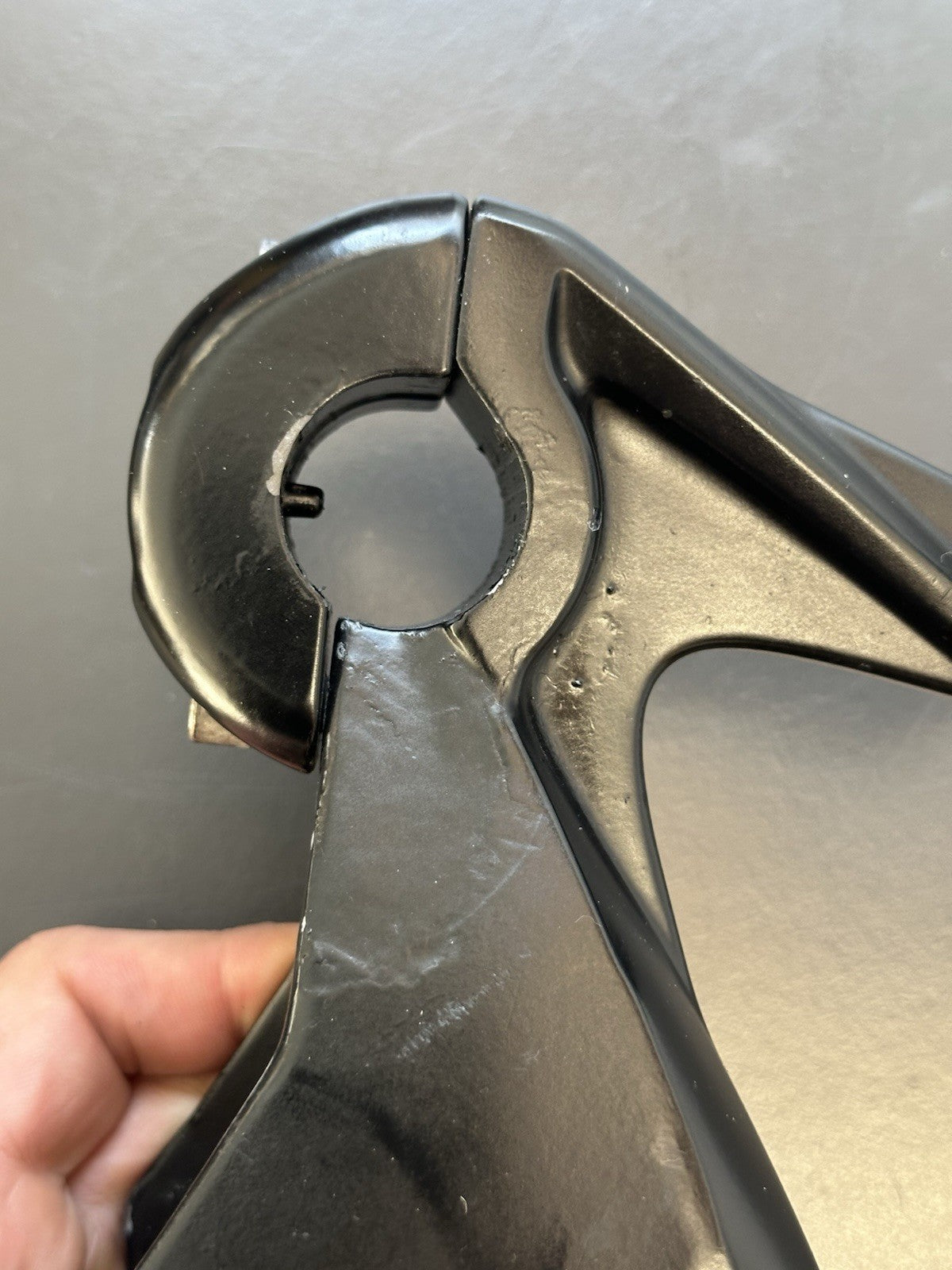 TRIUMPH SPEED TRIPLE 1050 Front Subframe speedo bracket headlight mount 2700717