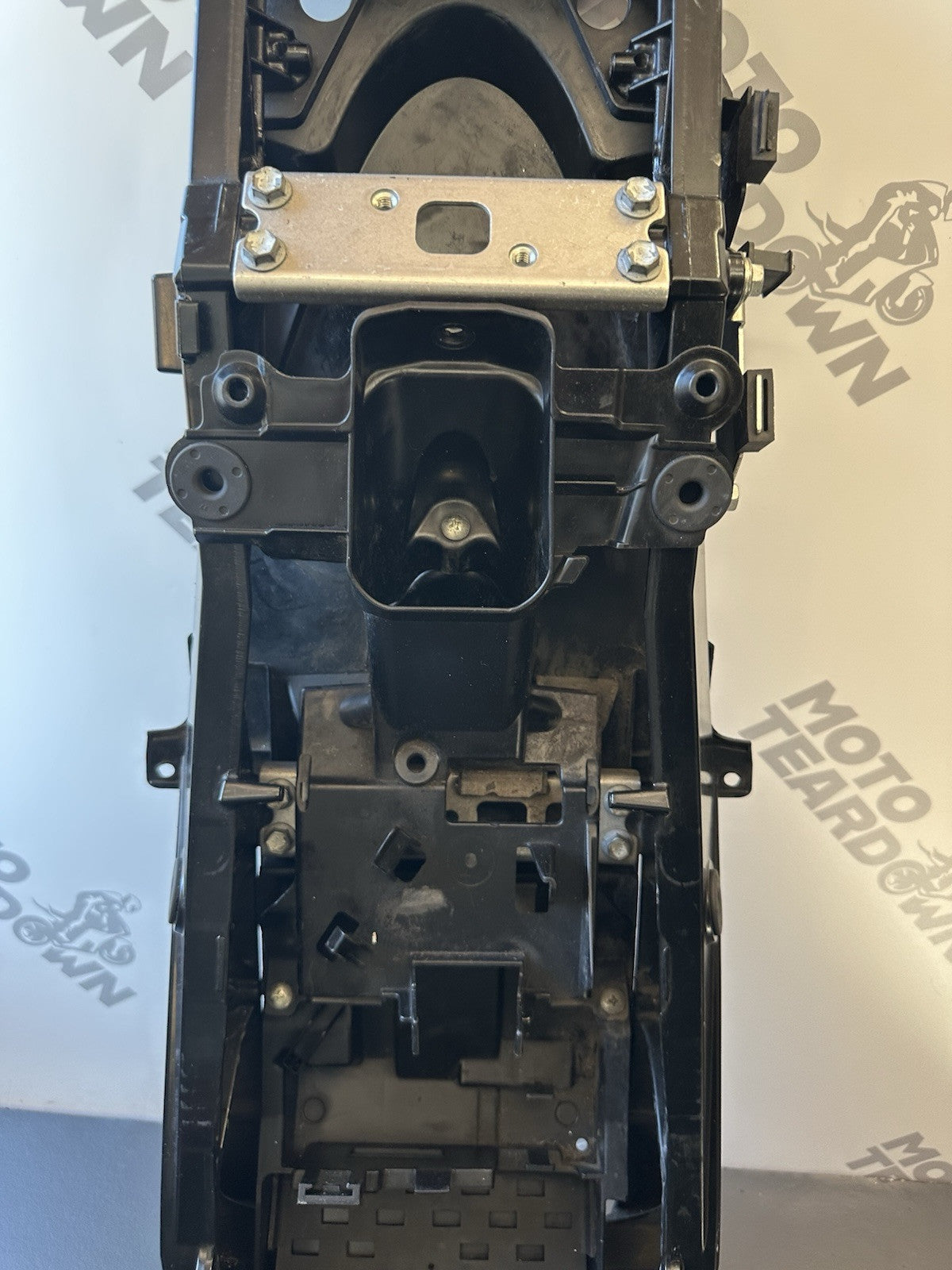 Suzuki GSXR 1000 Rear Subframe & Undertray 2009-2016 OEM 2010 GSXR 1000 Subframe