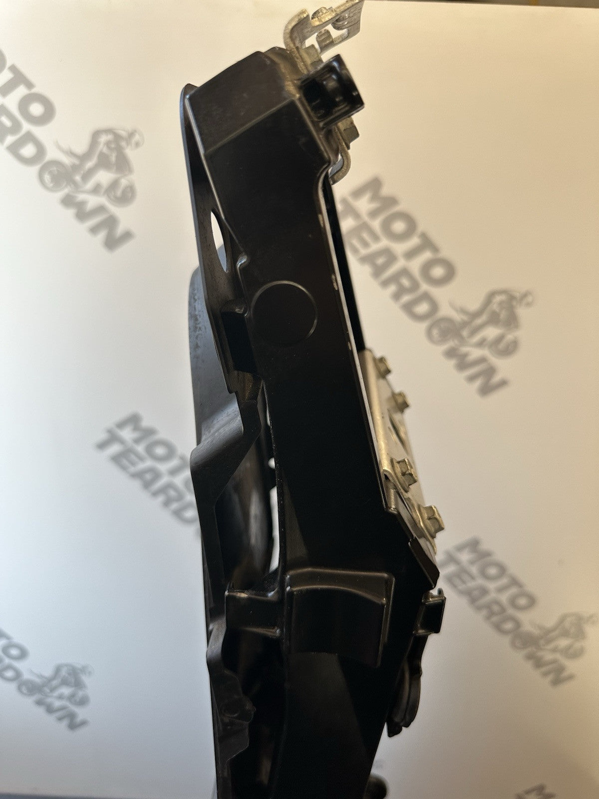 Suzuki GSXR 1000 Rear Subframe & Undertray 2009-2016 OEM 2010 GSXR 1000 Subframe