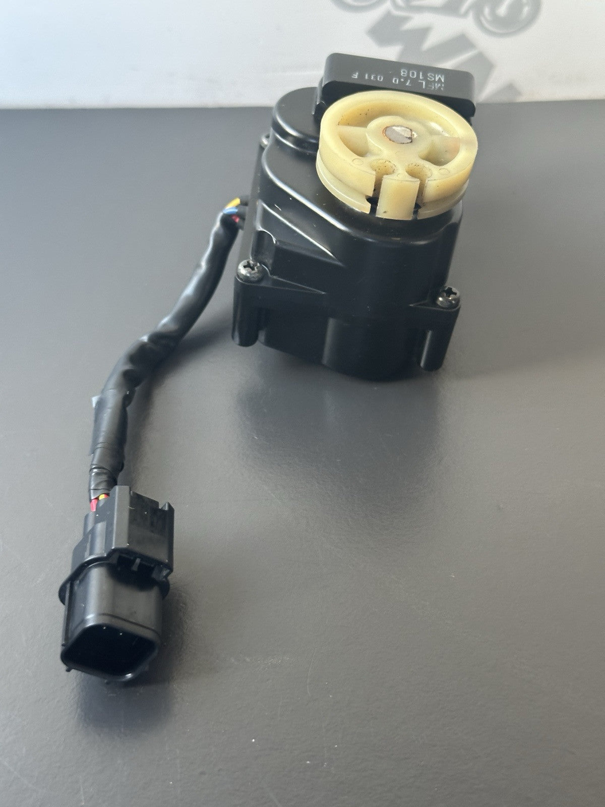 Honda CBR1000RR Fireblade exhaust servo actuator 2008-2011 CBR1000RR Actuator