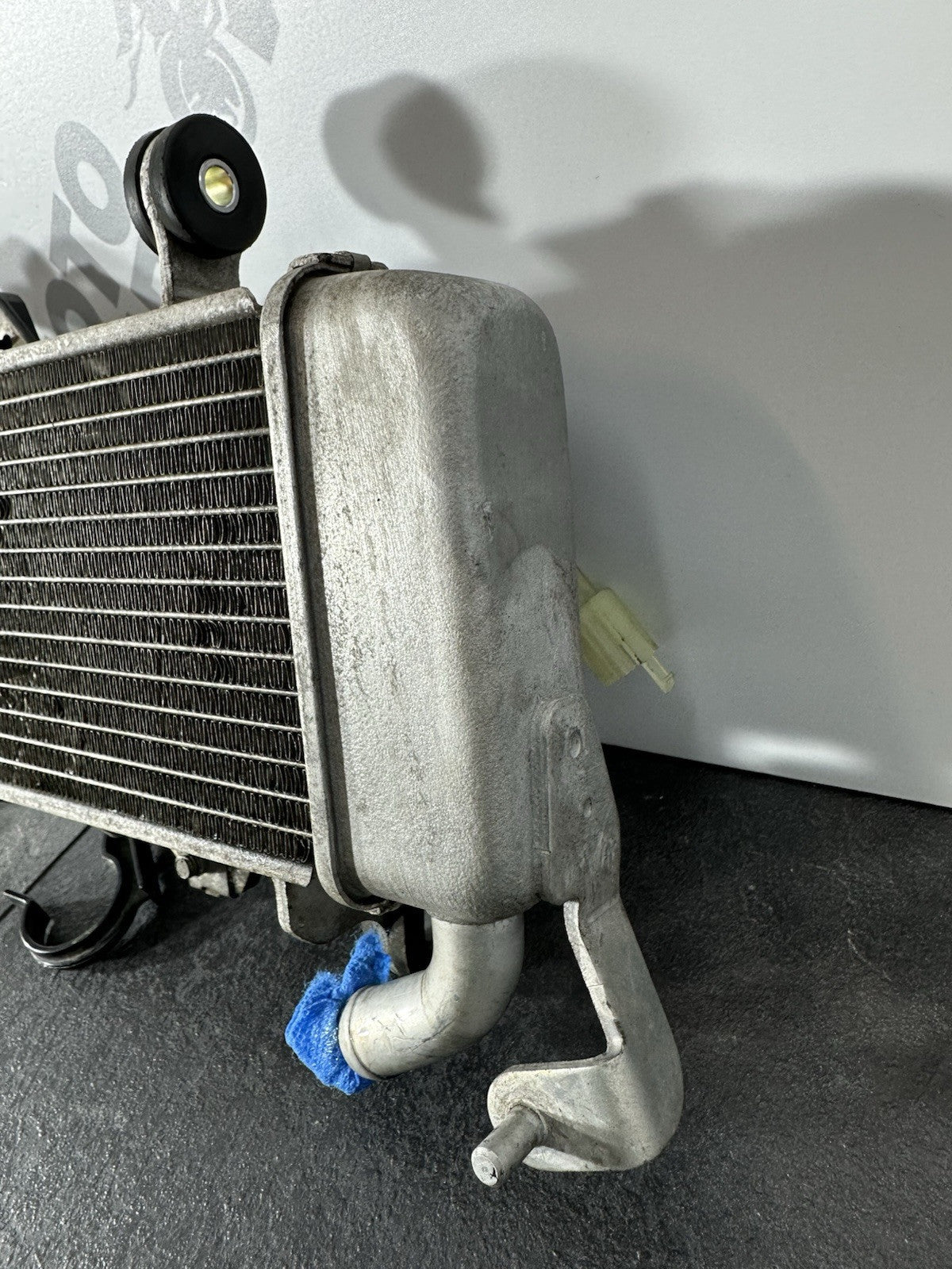 Yamaha R125 R 125 2024 Radiator & Fan Assembly Cooling Rad 6890 Miles 2023-2025