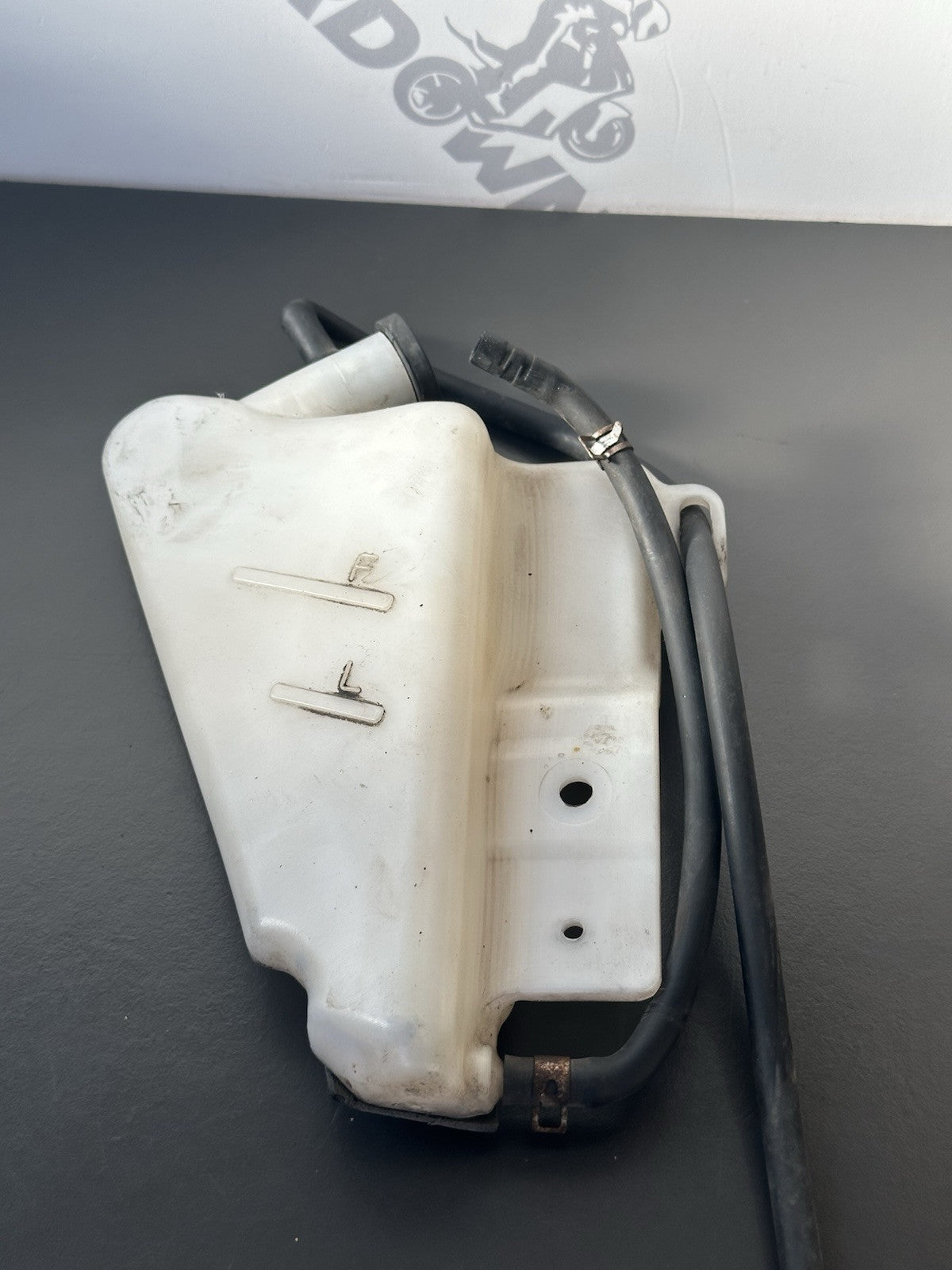 Suzuki GSXR1000 GSXR Coolant reservoir expansion bottle K9 - L6 2009 - 2016 OEM