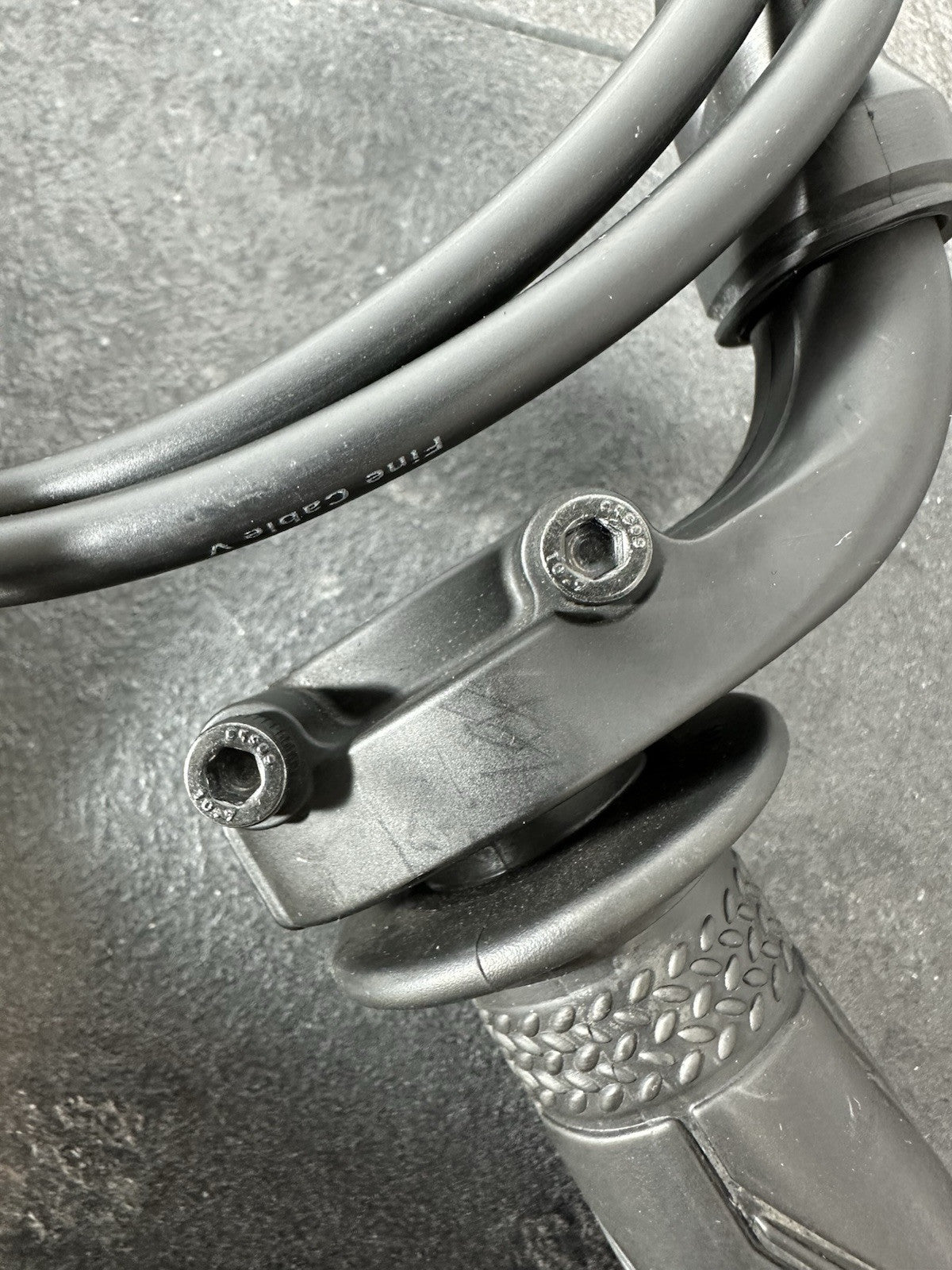 Yamaha R125 R 125 2024 Throttle Grip Cables Assy 6890 Miles 2023-2025 OEM