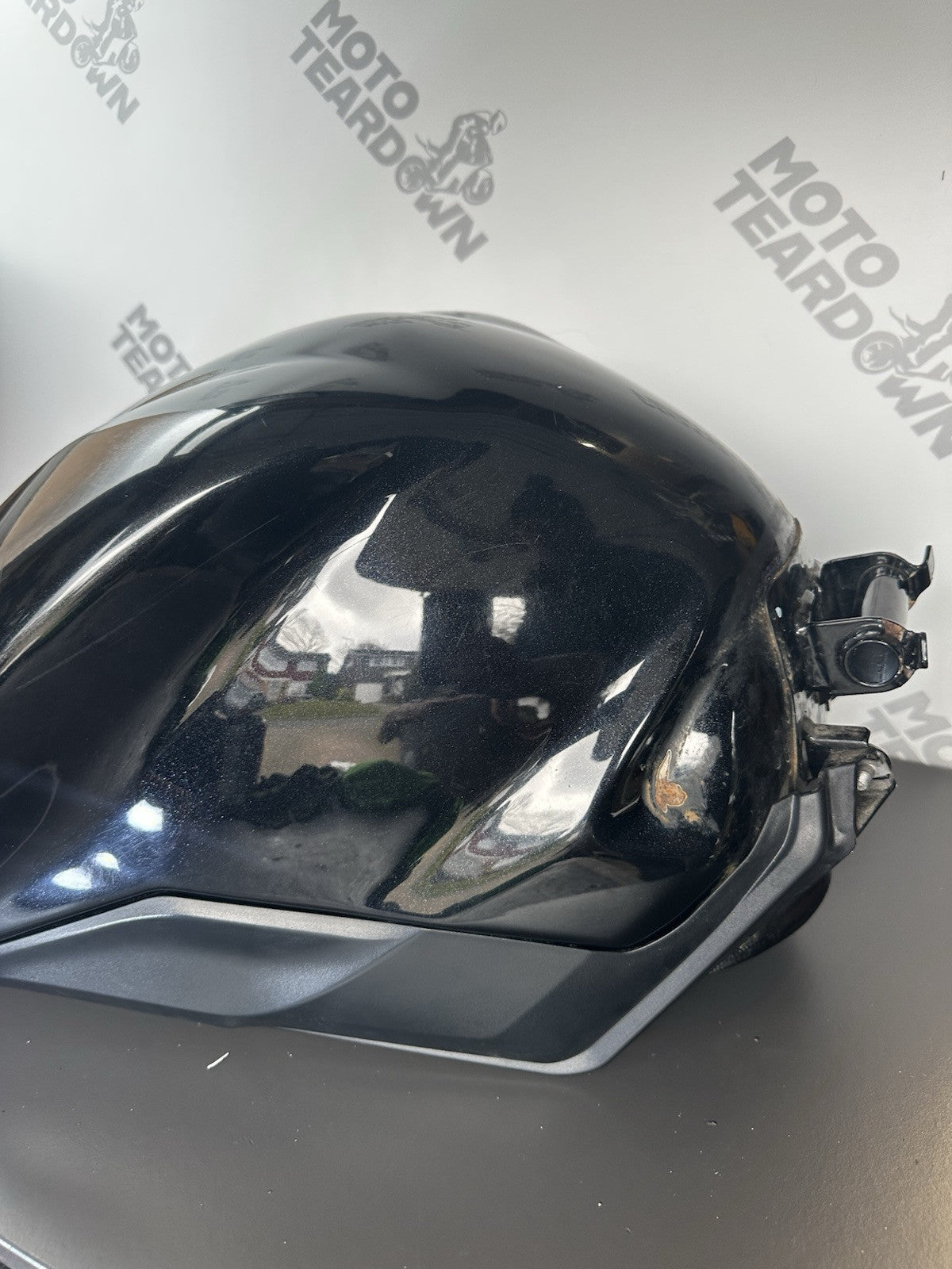 TRIUMPH STREET TRIPLE 675R PETROL TANK FUEL TANK YEAR 2011 OEM 675R Fuel Tank