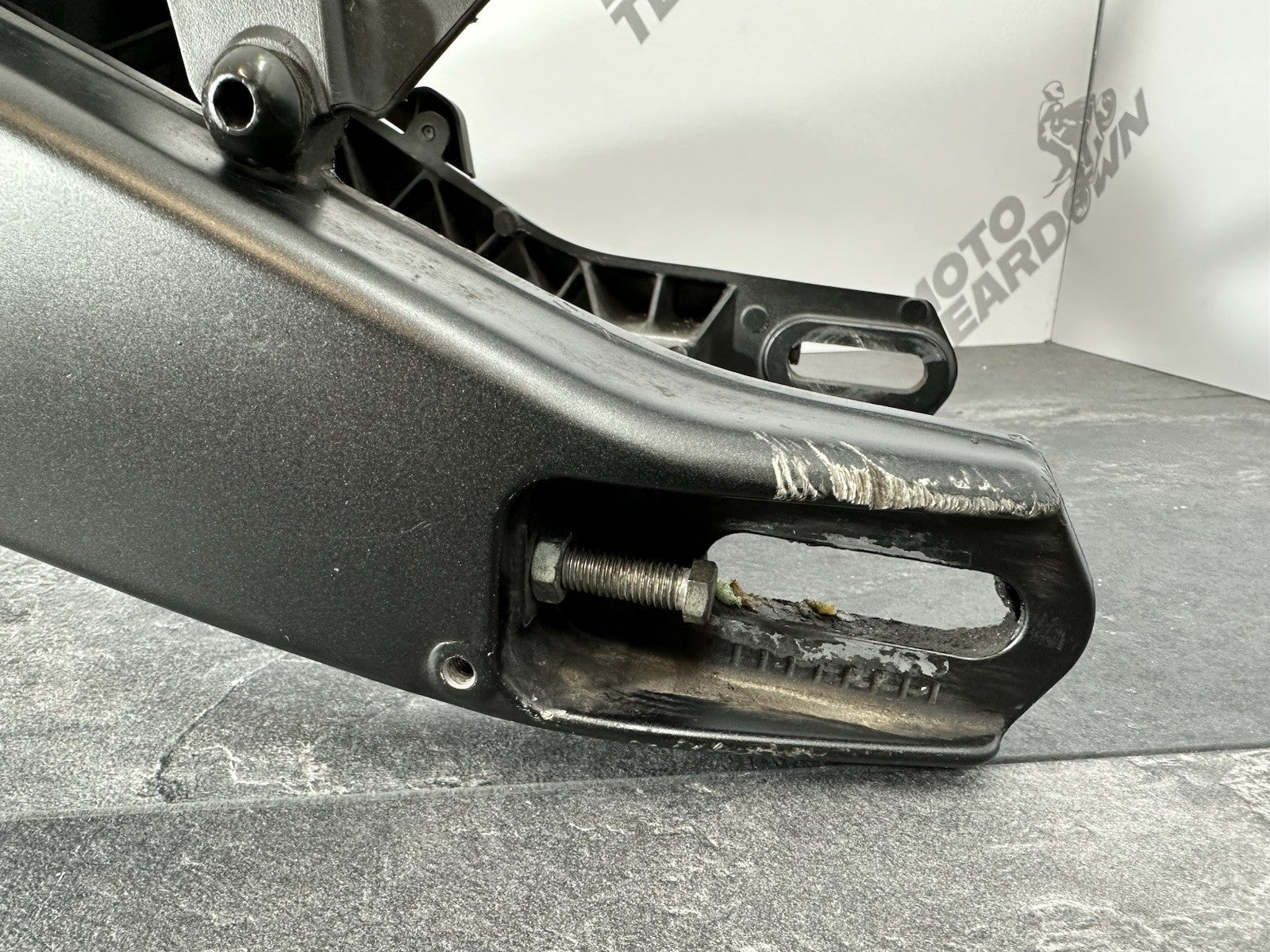 Yamaha R125 R 125 2024 Swingarm Swinging Arm 6890 Miles 2023-2025 OEM