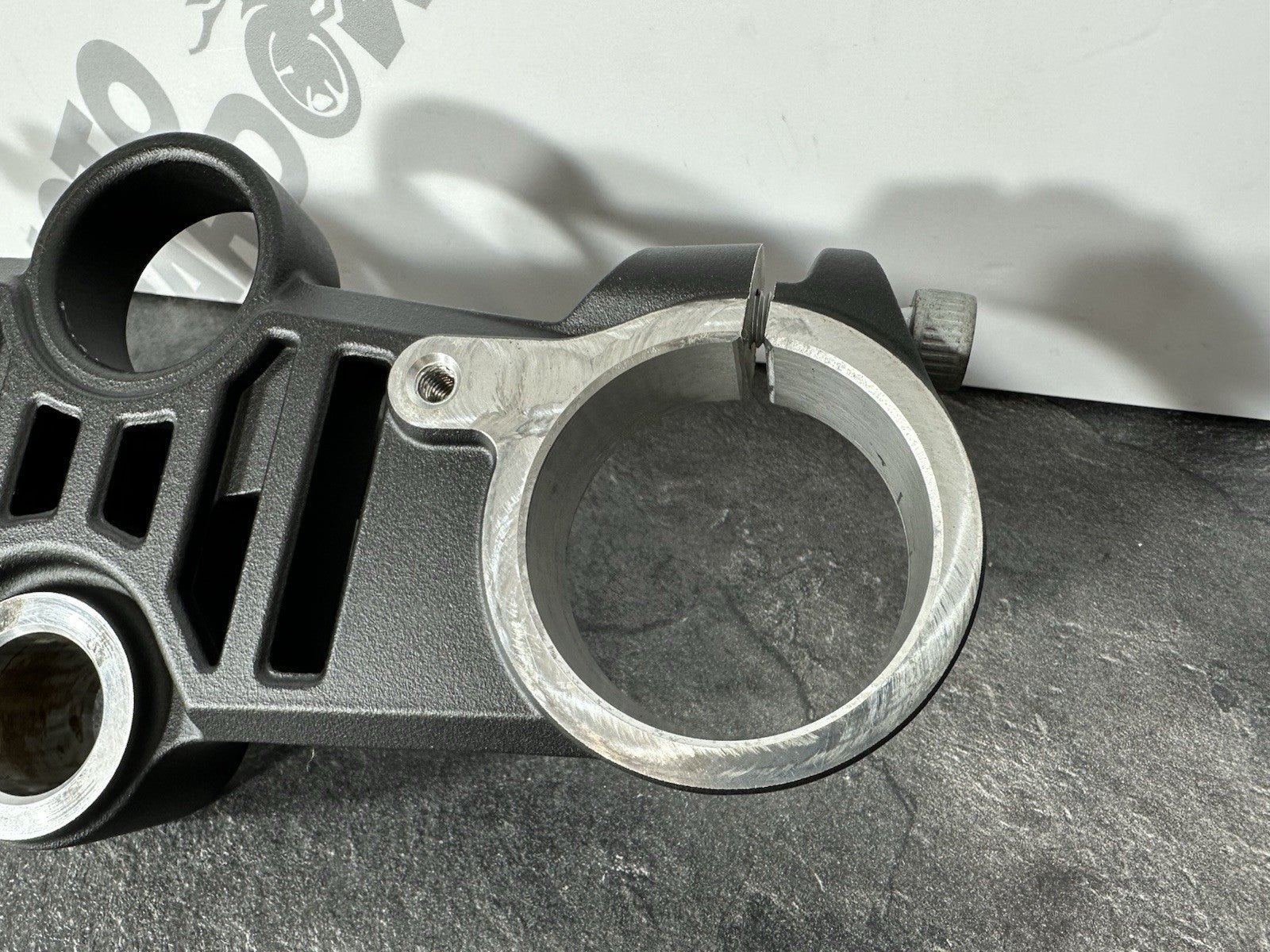 Yamaha R125 R 125 2024 Top Yoke Top Clamp 6890 Miles 2023-2025 OEM