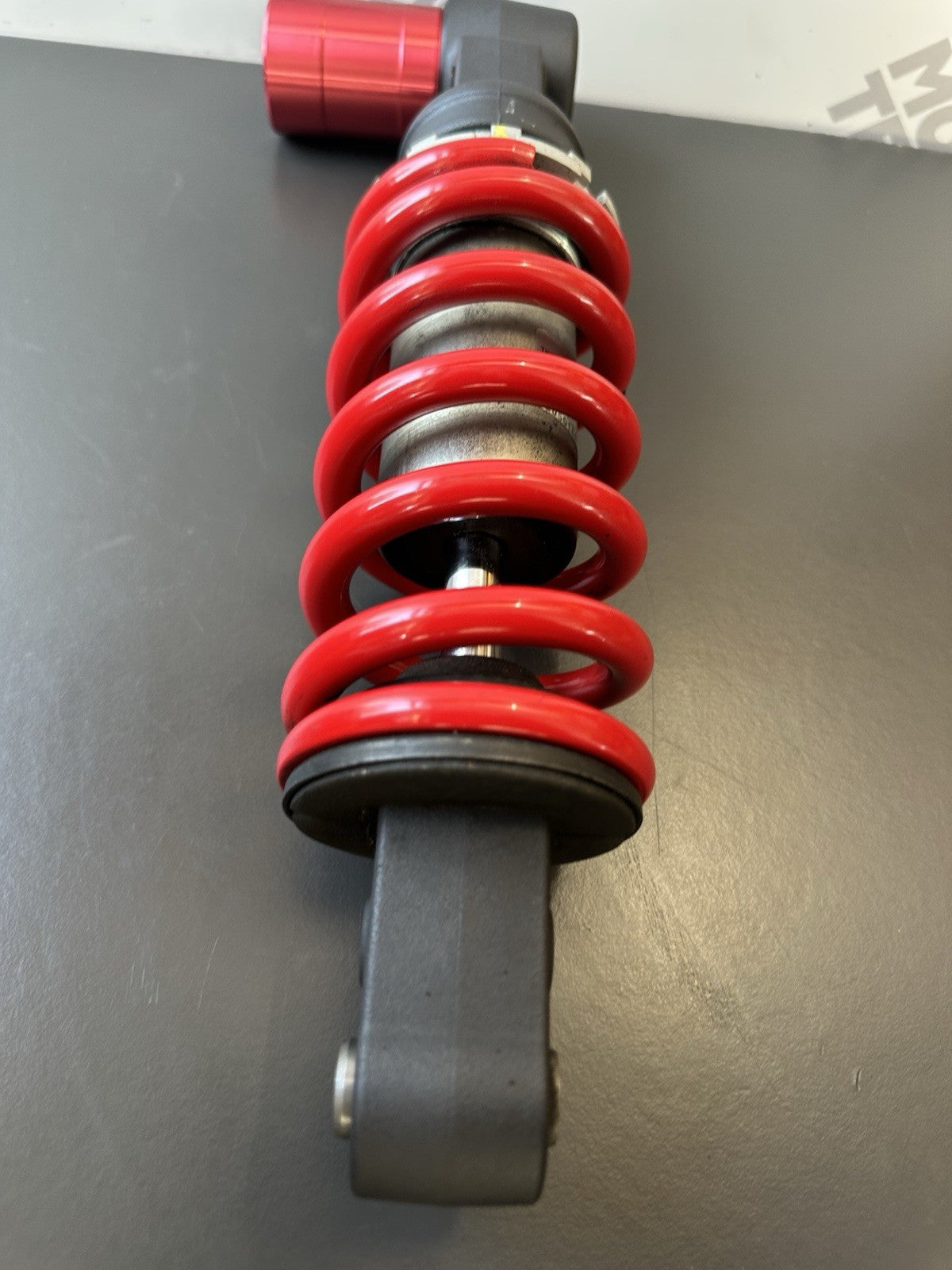 Triumph Speed Triple SHOCK ABSORBER REAR TRIUMPH SPEED TRIPLE 1050 2011 - 2015