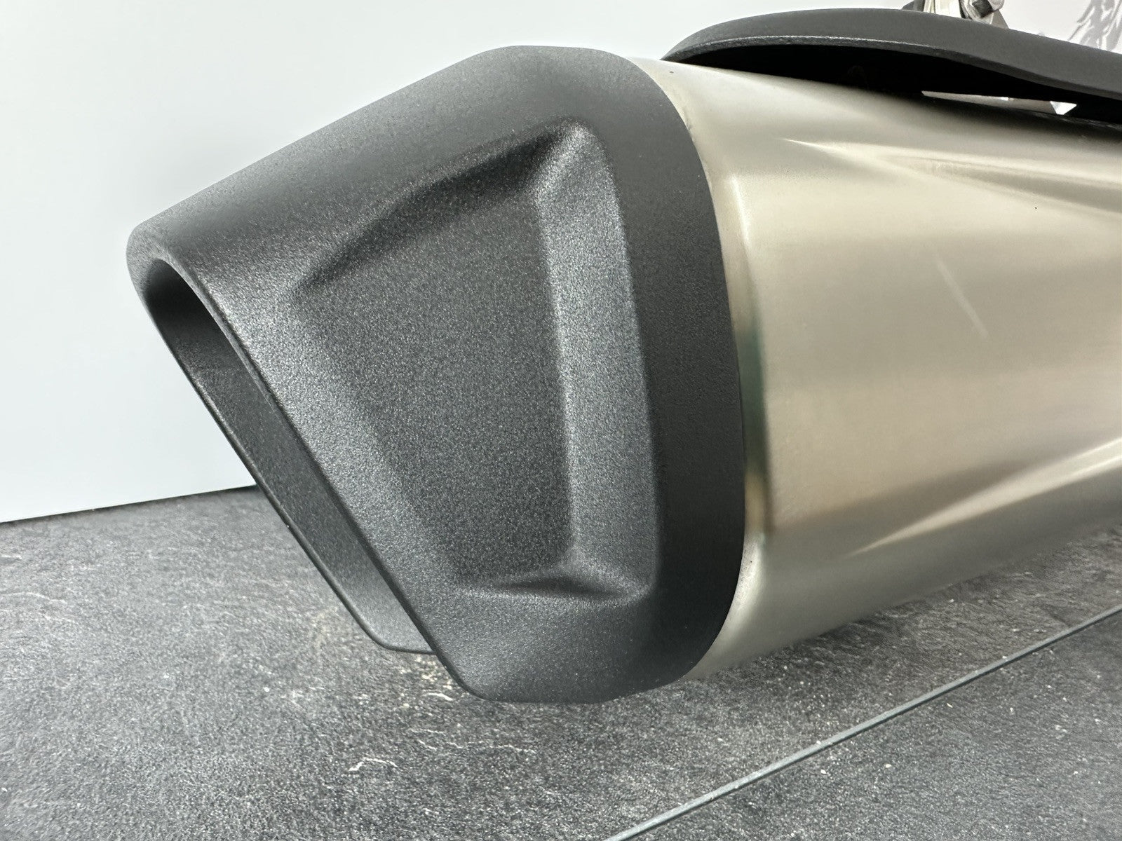 Triumph TIGER 900 GT PRO 2022 Exhaust Silencer End Can 6337 Miles 2020-2023 OEM