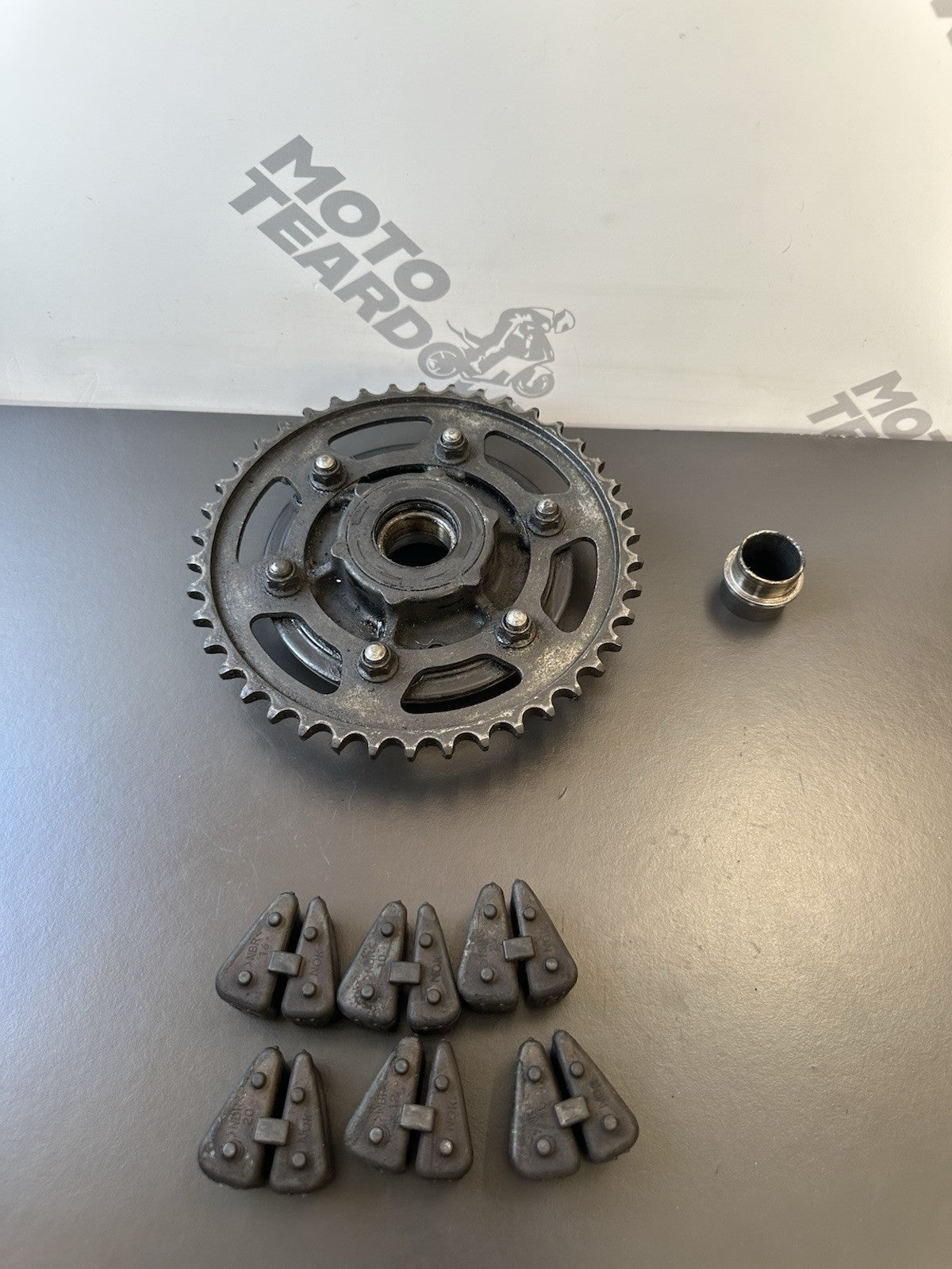 Suzuki GSX-R1000 GSXR 1000 rear sprocket carrier And Cush Drives 2009-2016 OEM